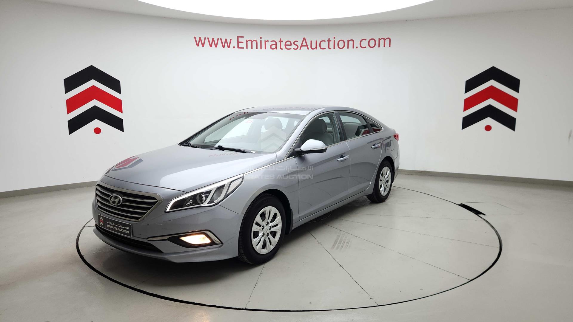 2015 HYUNDAI SONATA VIN: KMHE241G3FA055916