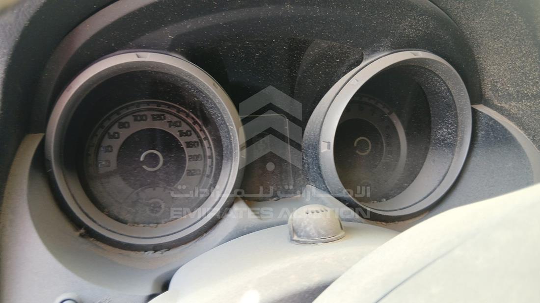 2017 Mitsubishi Pajero — Speedometer & RPM Gauges — Photo 13