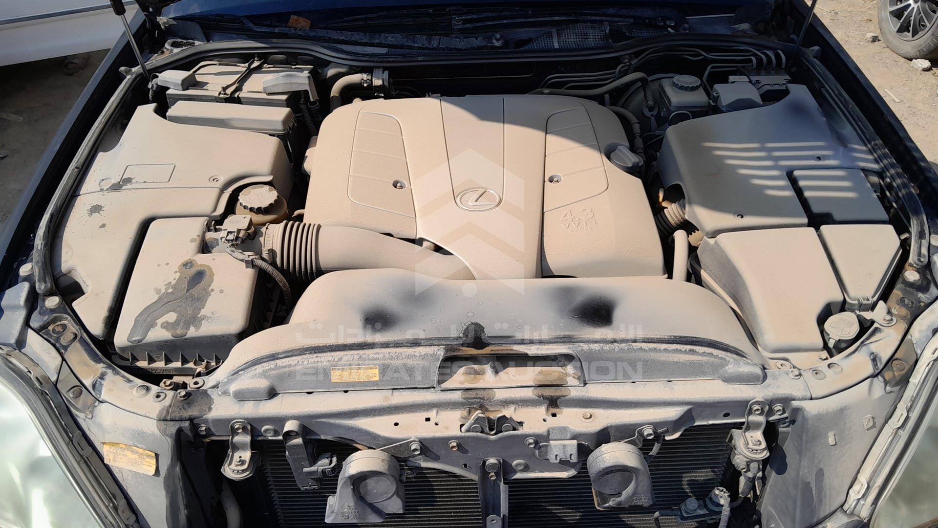 2004 LEXUS LS 430 VIN: JTHBN36F240164006