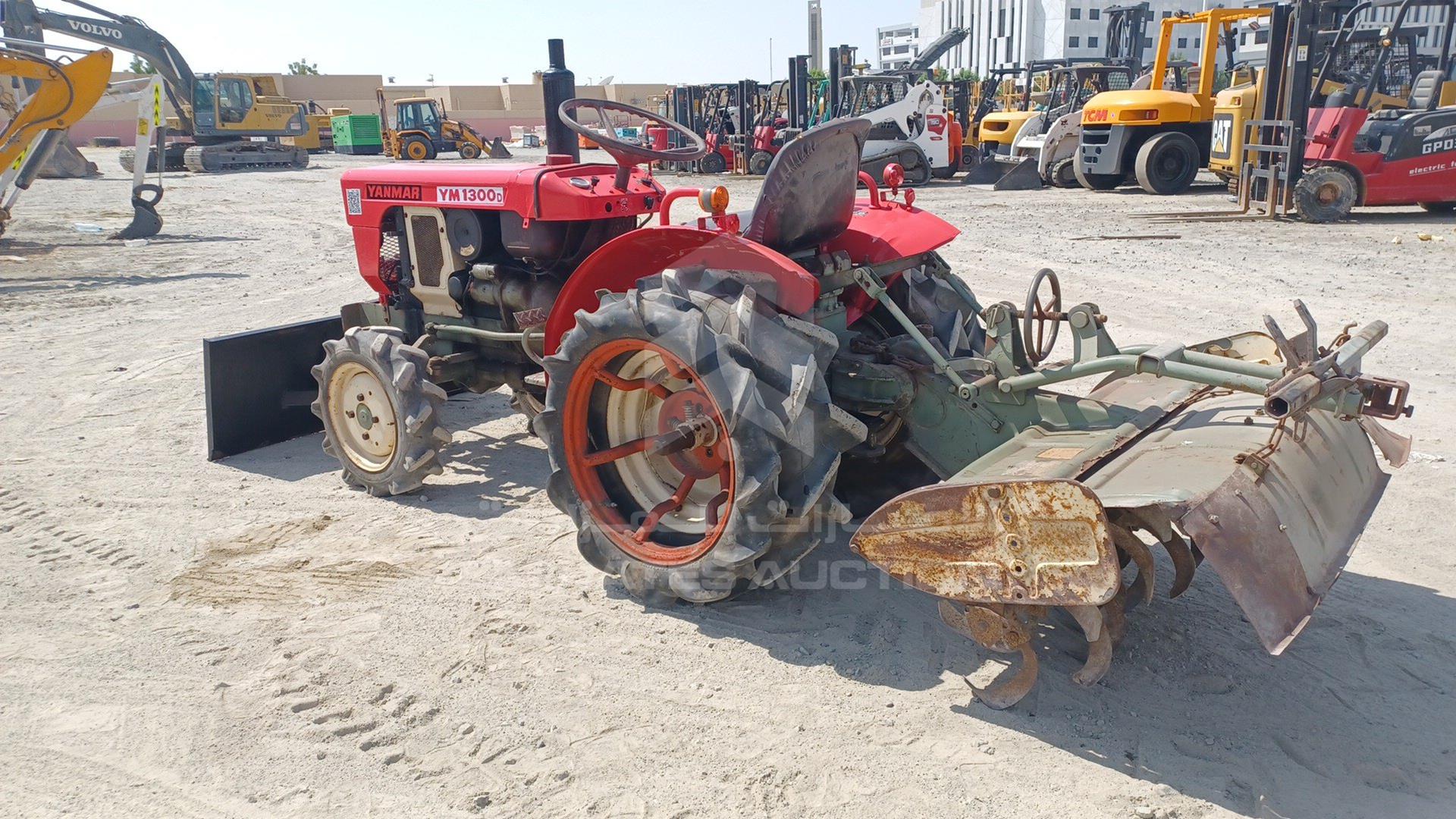 0 YANMAR --- VIN: YM1300D05117