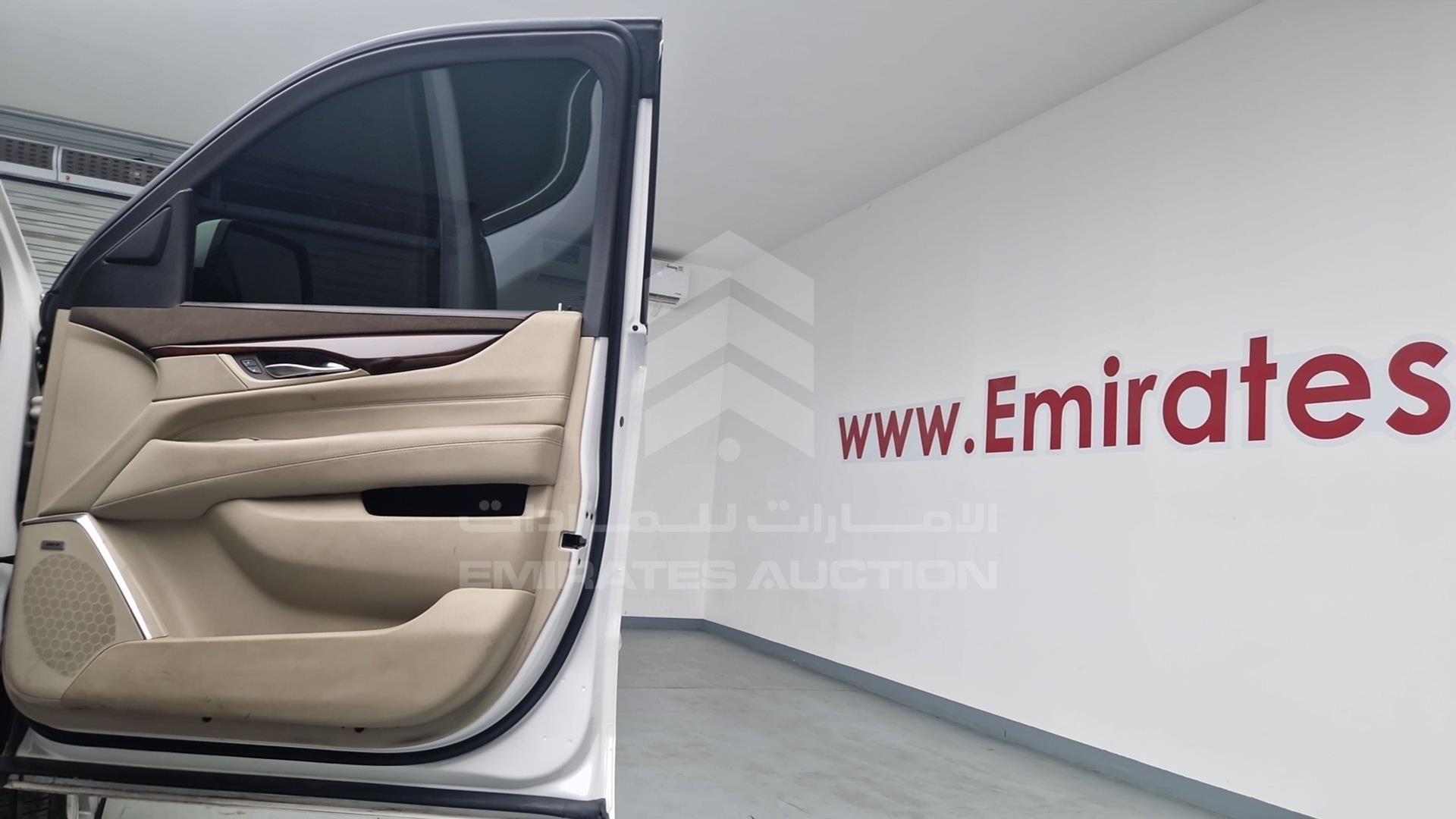 2017 CADILLAC ESCALADE VIN: 1GYS47KJ7HR507619