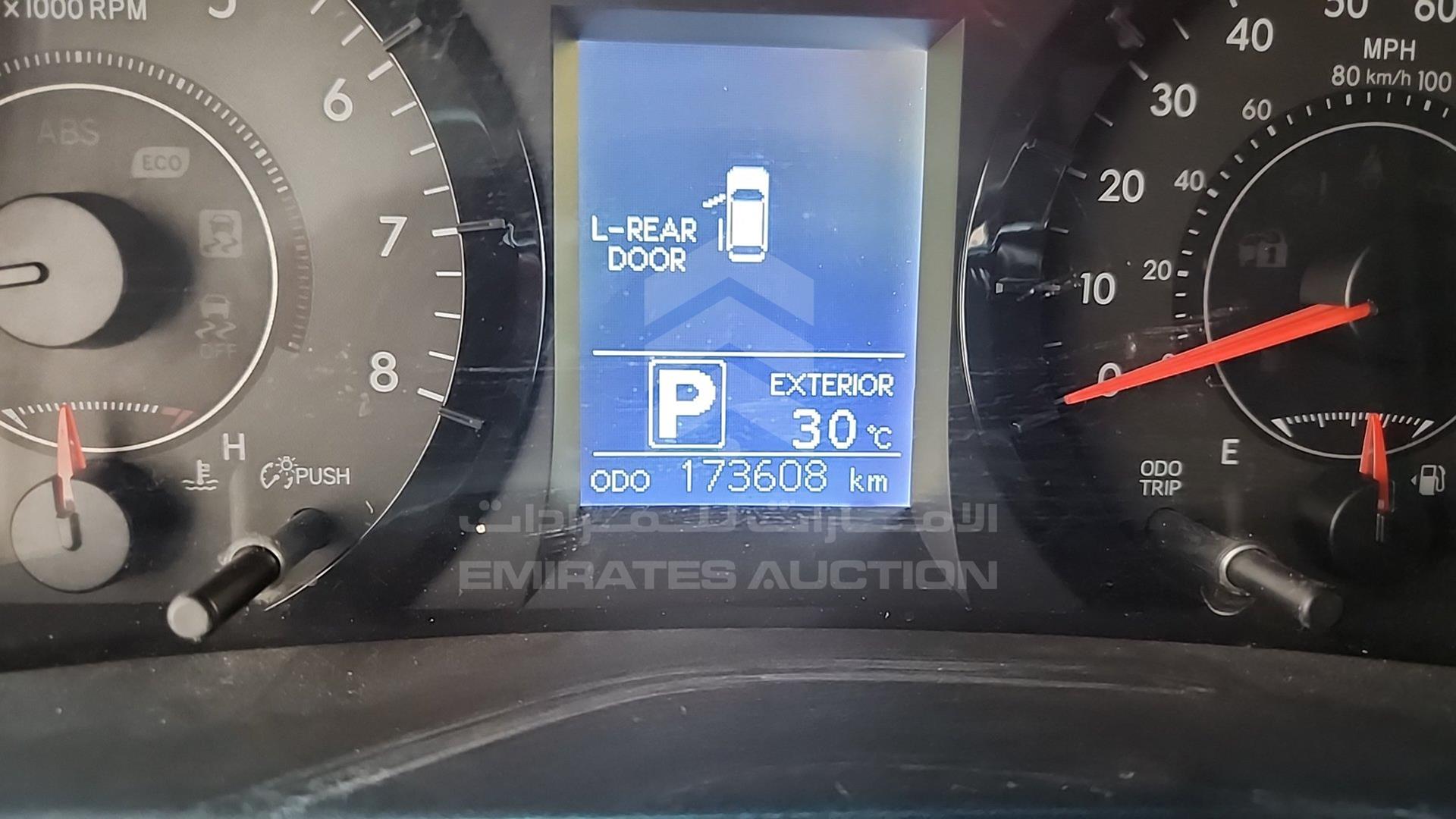 2015 TOYOTA SIENNA VIN: 5TDJK3DC1FS094786