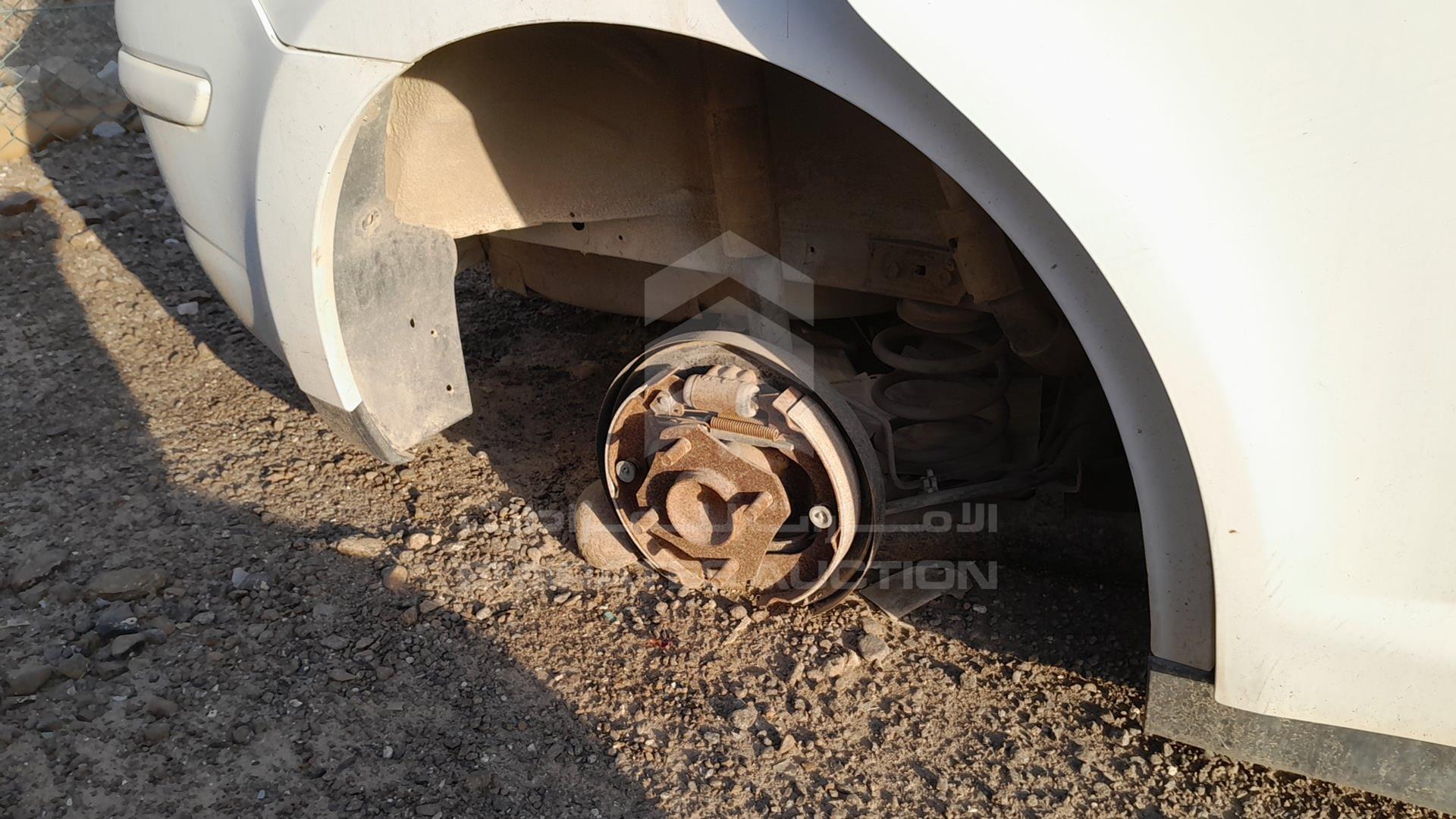 2011 NISSAN TIIDA VIN: 3N1BC1C62BK223709
