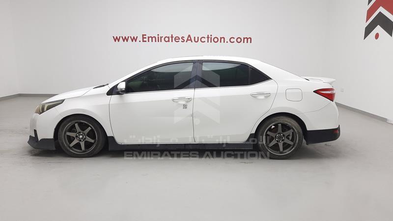 RKLBL9HE7F5241122 Auction: EmiratesAuction Lot: 407963 RKLBL9HE7F5241122 Toyota Corolla 2015 WHITE Photo 7