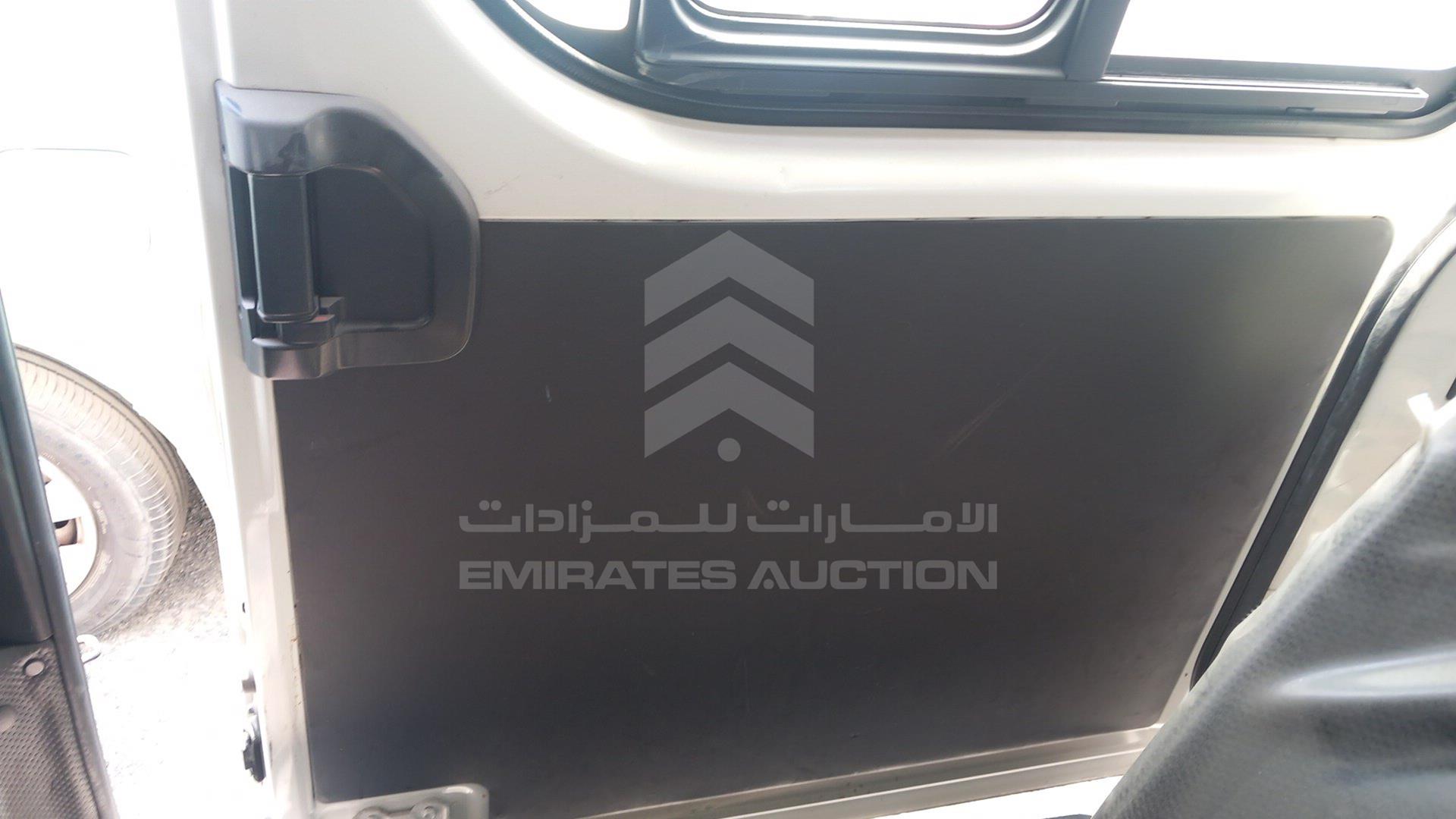 2014 TOYOTA HIACE VIN: JTGRX12P0E8042733