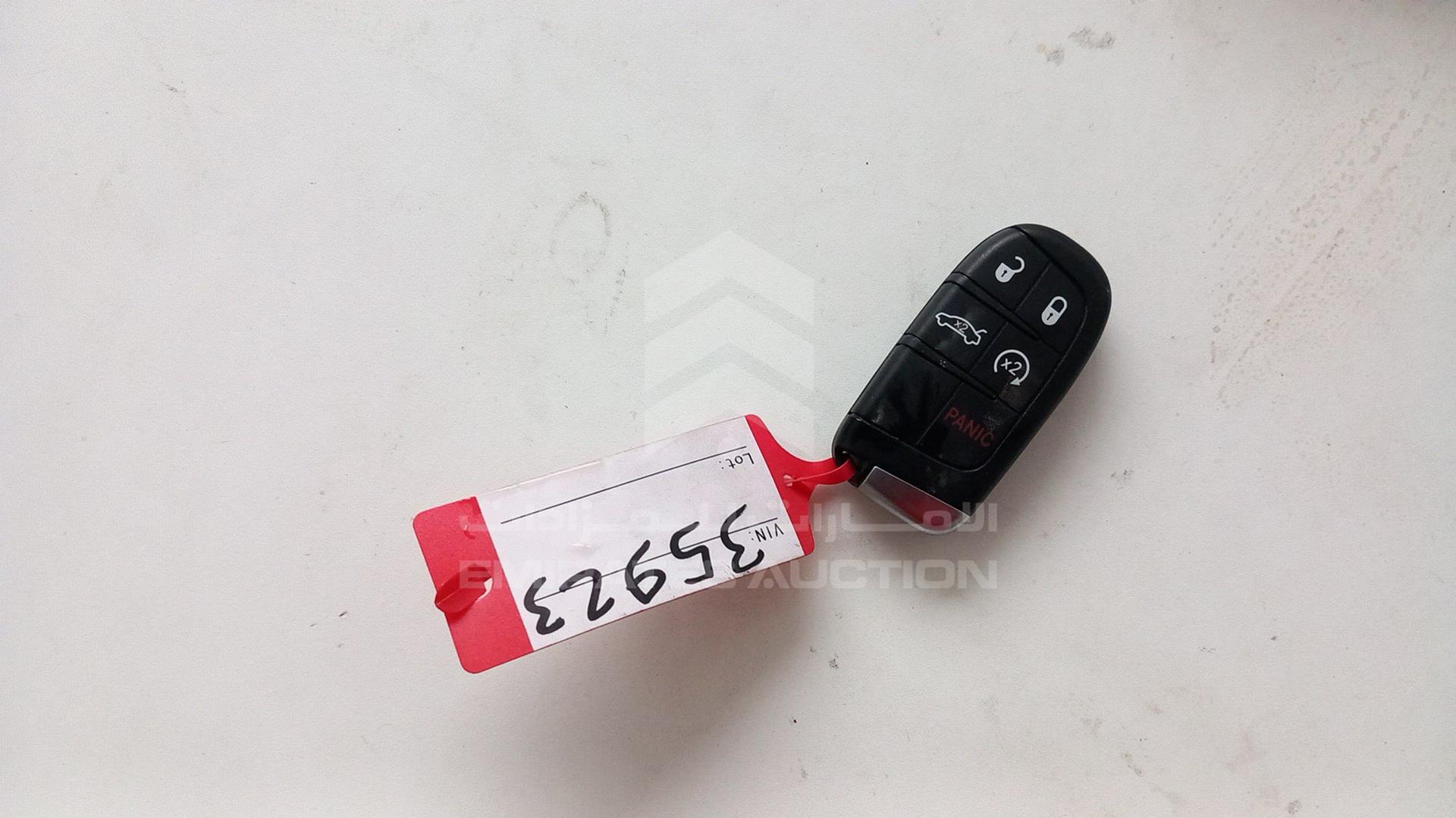 2014 CHRYSLER 300 C VIN: 2C3CCAKGXEH235923