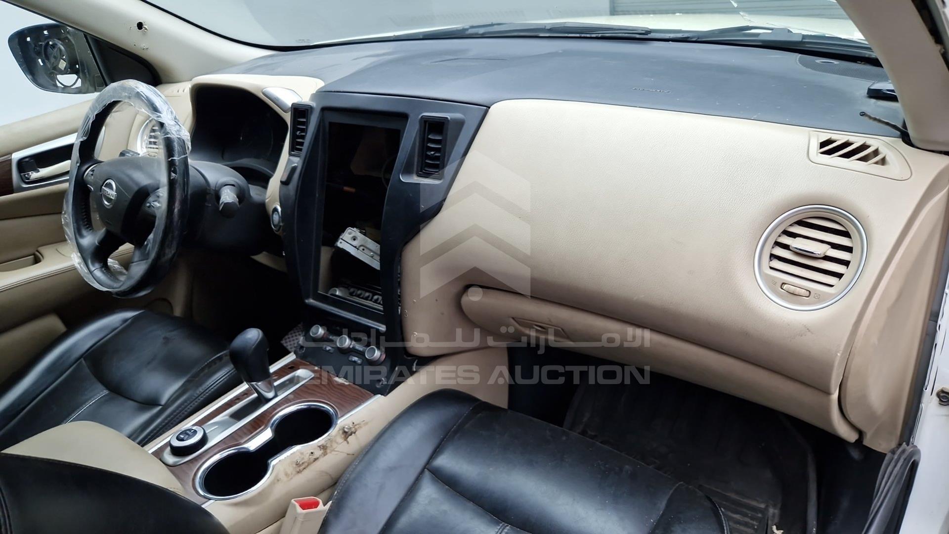 2019 NISSAN PATHFINDER VIN: 5N1CR2M81KC579060