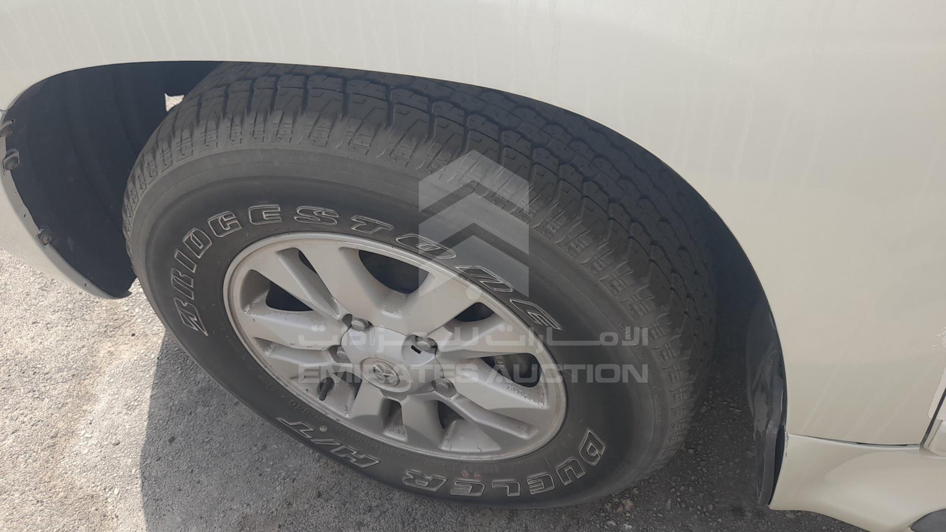 2011 TOYOTA LAND CRUISER VIN: JTMHU09J6B5052743