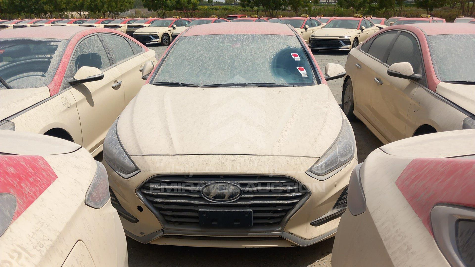 2018 HYUNDAI SONATA VIN: KMHE24135JA082122