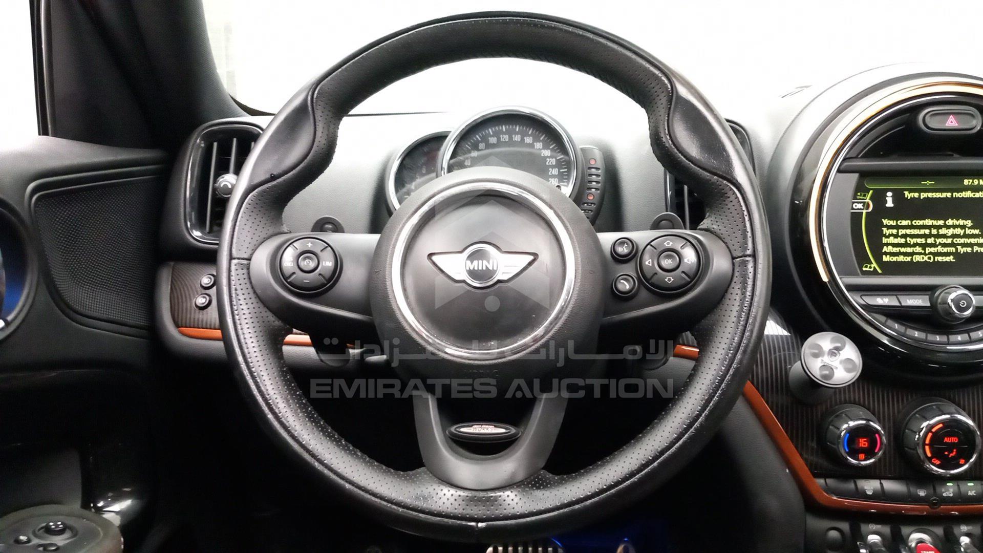 2017 MINI COOPER COUNTRYMAN VIN: WMWYT1102H3B65489