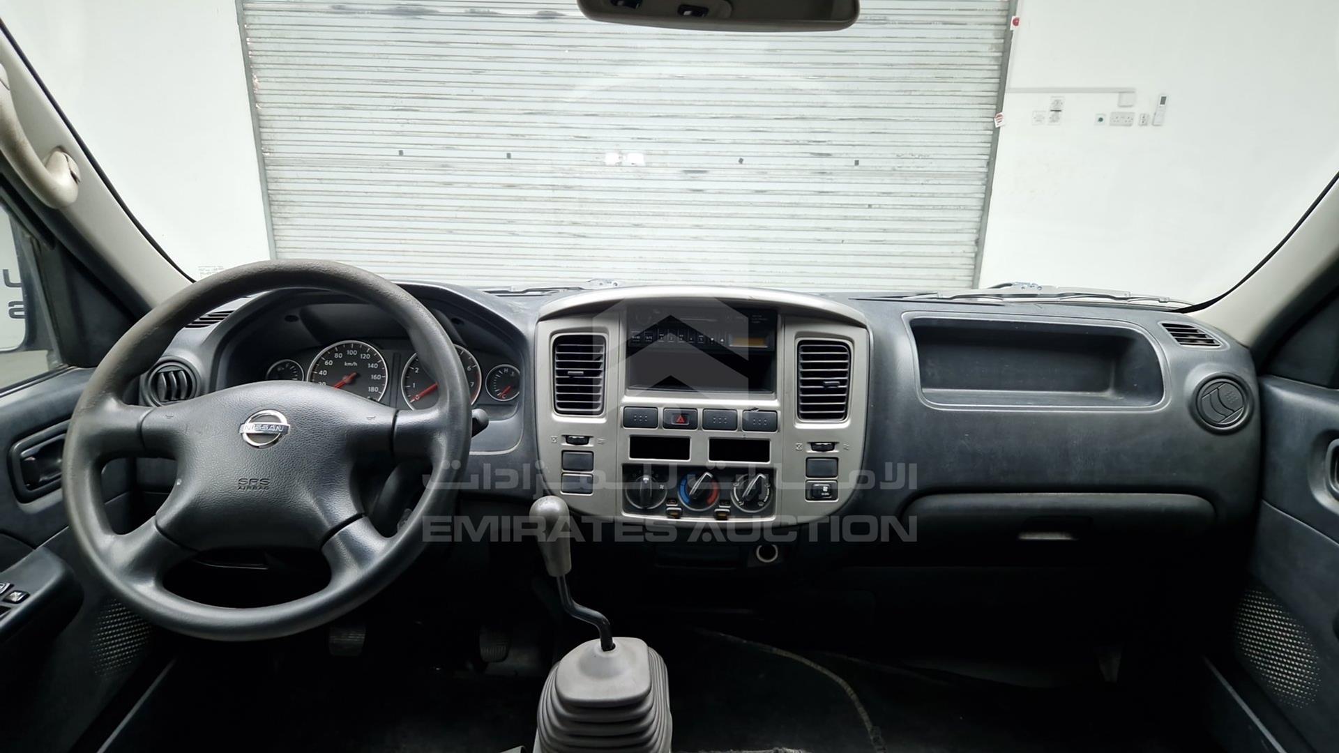 2010 NISSAN URVAN VIN: JN6AE54SXAX020664