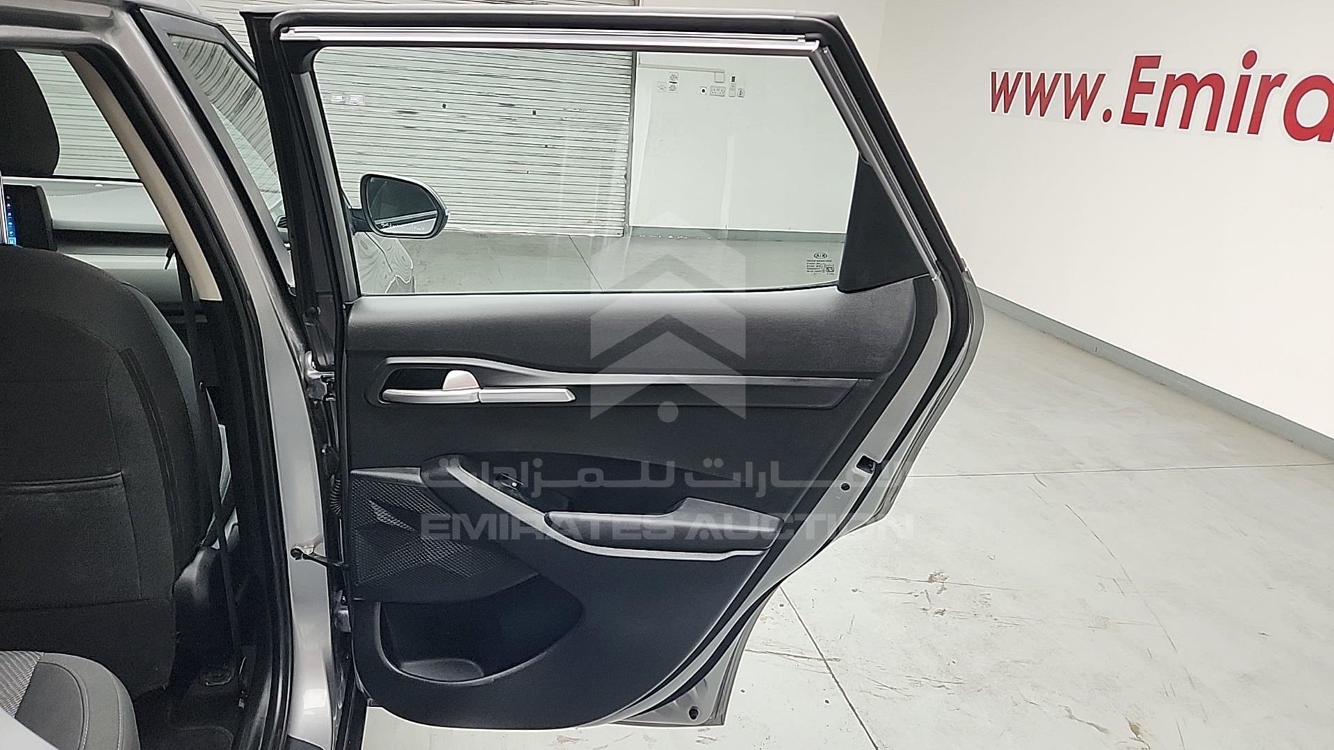 2020 KIA SELTOS VIN: MZBEP814XLN113827