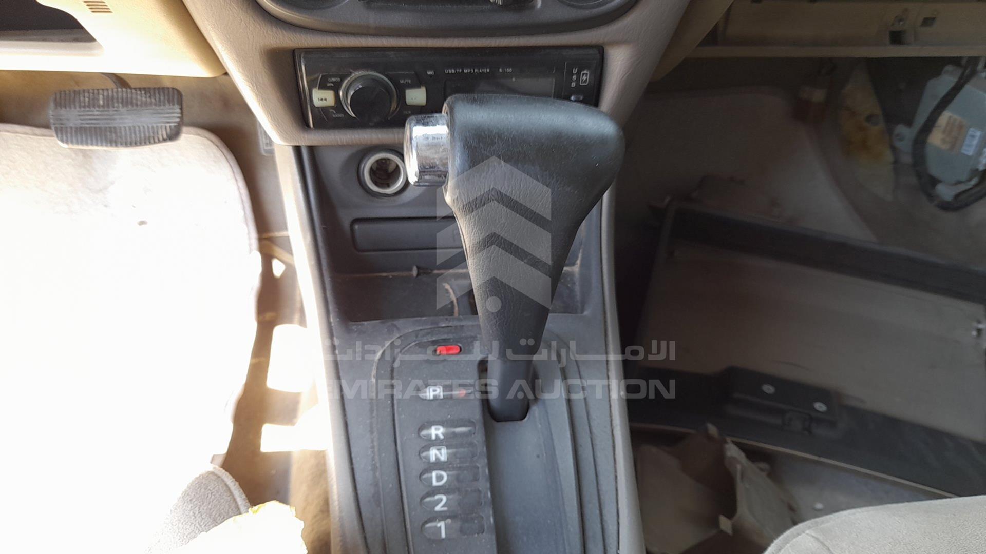 2004 NISSAN SUNNY VIN: JN1FN61C14W063086