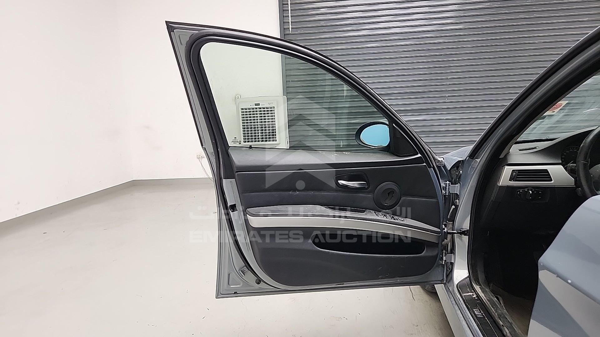2006 BMW 320I VIN: WBAVA71040VE24701