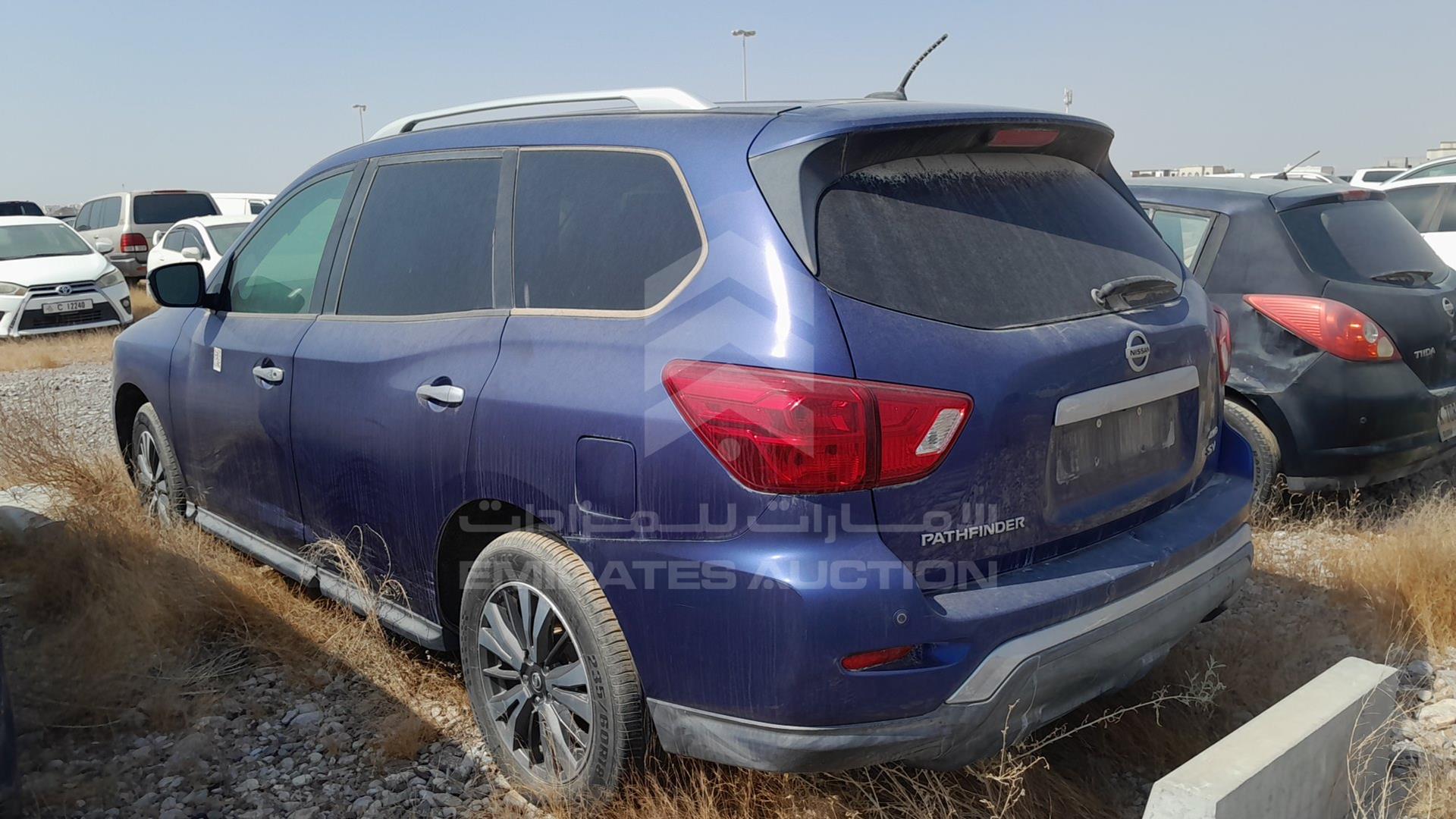 2017 NISSAN PATHFINDER VIN: 5N1DR2MM8HC625509