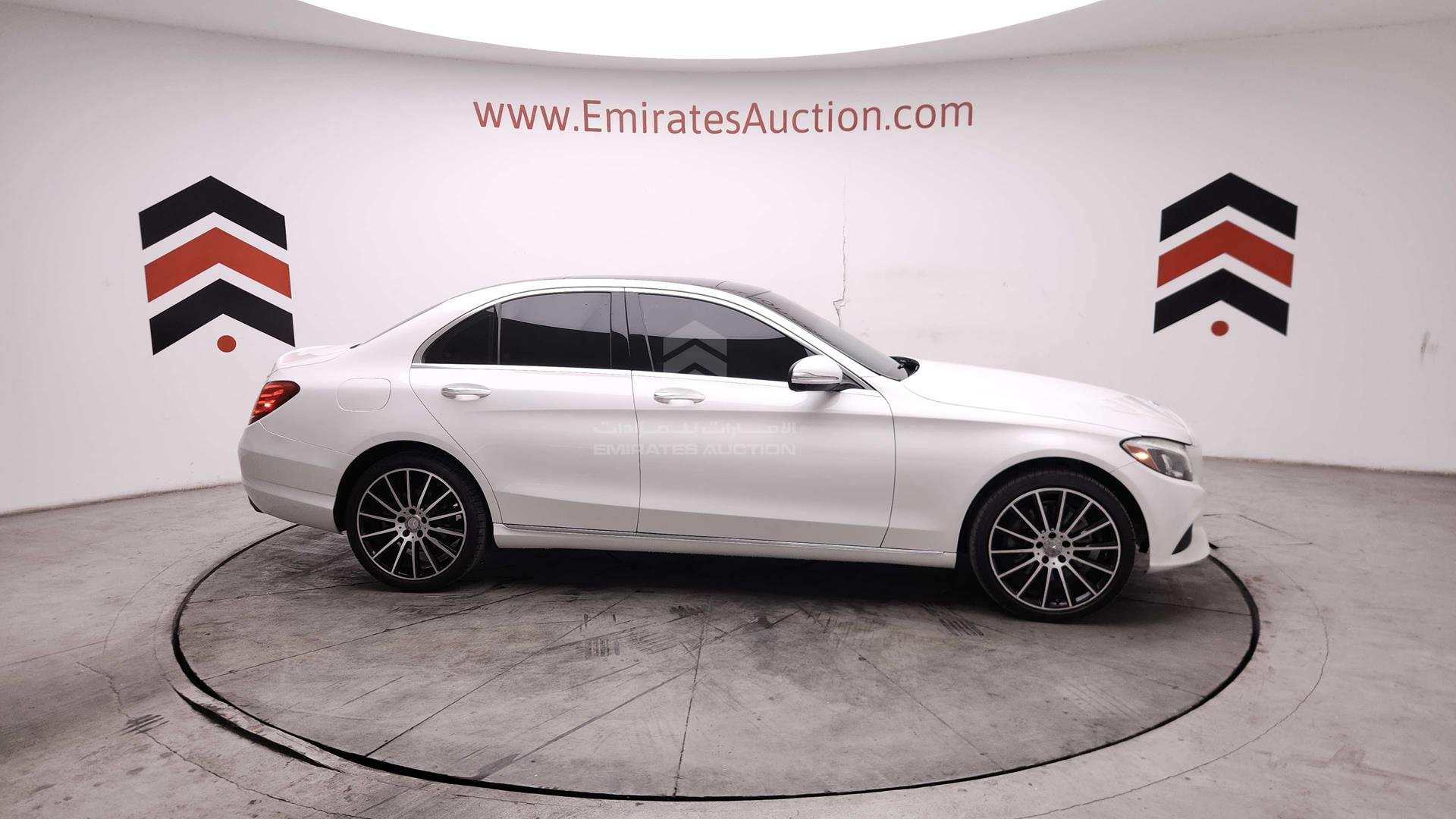 2015 MERCEDES C 300 VIN: 55SWF4KBXFU040349