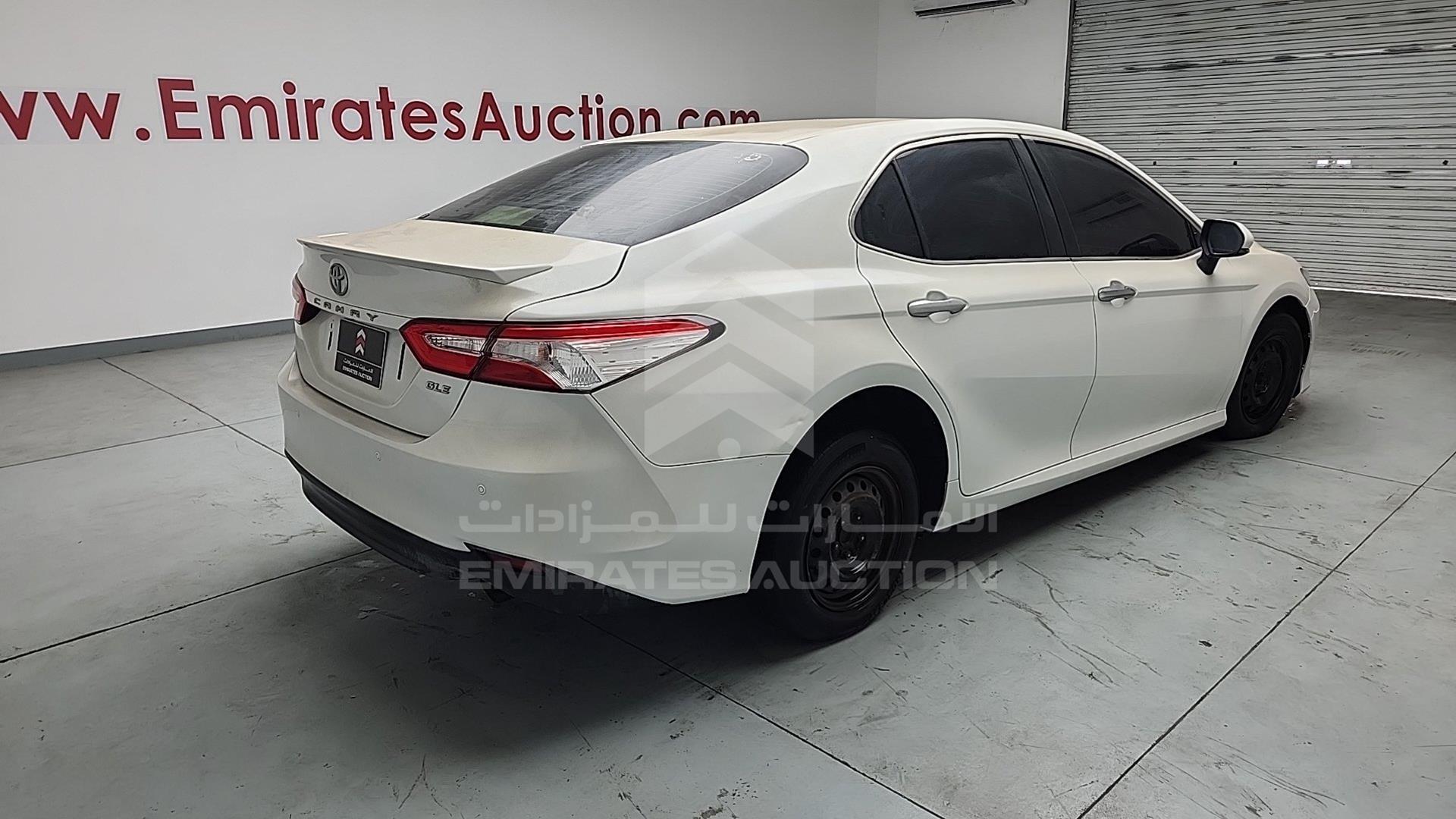 2019 TOYOTA CAMRY VIN: JTNBF4HK8K3029182