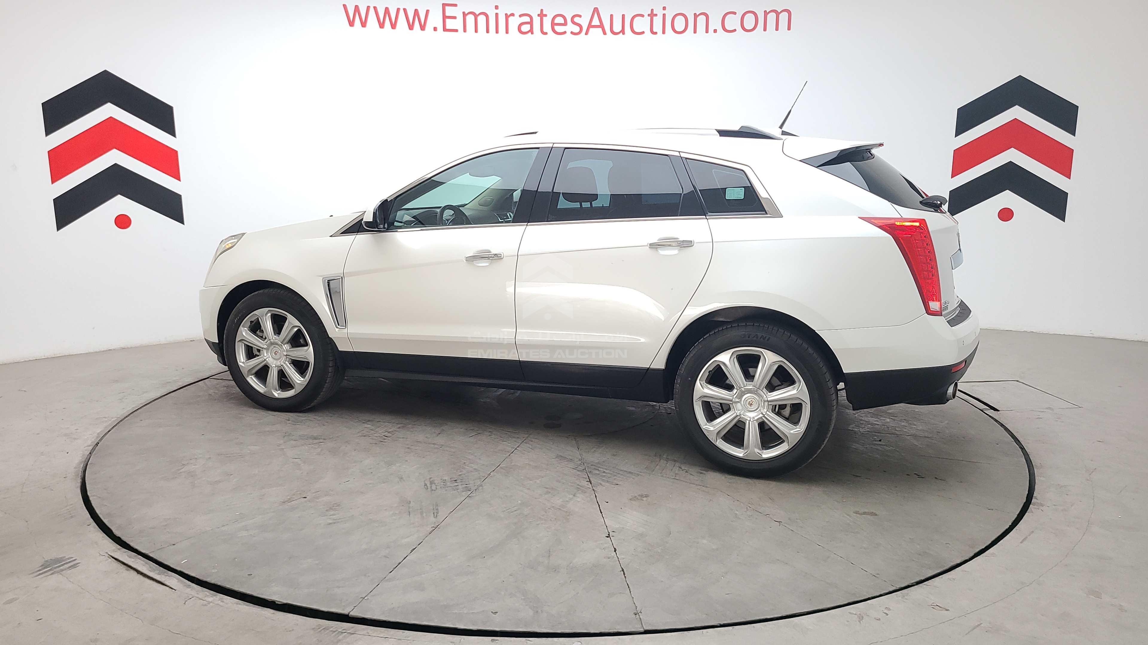 3GYFN9E32FS556311 - 2015 Cadillac SRX - #428187