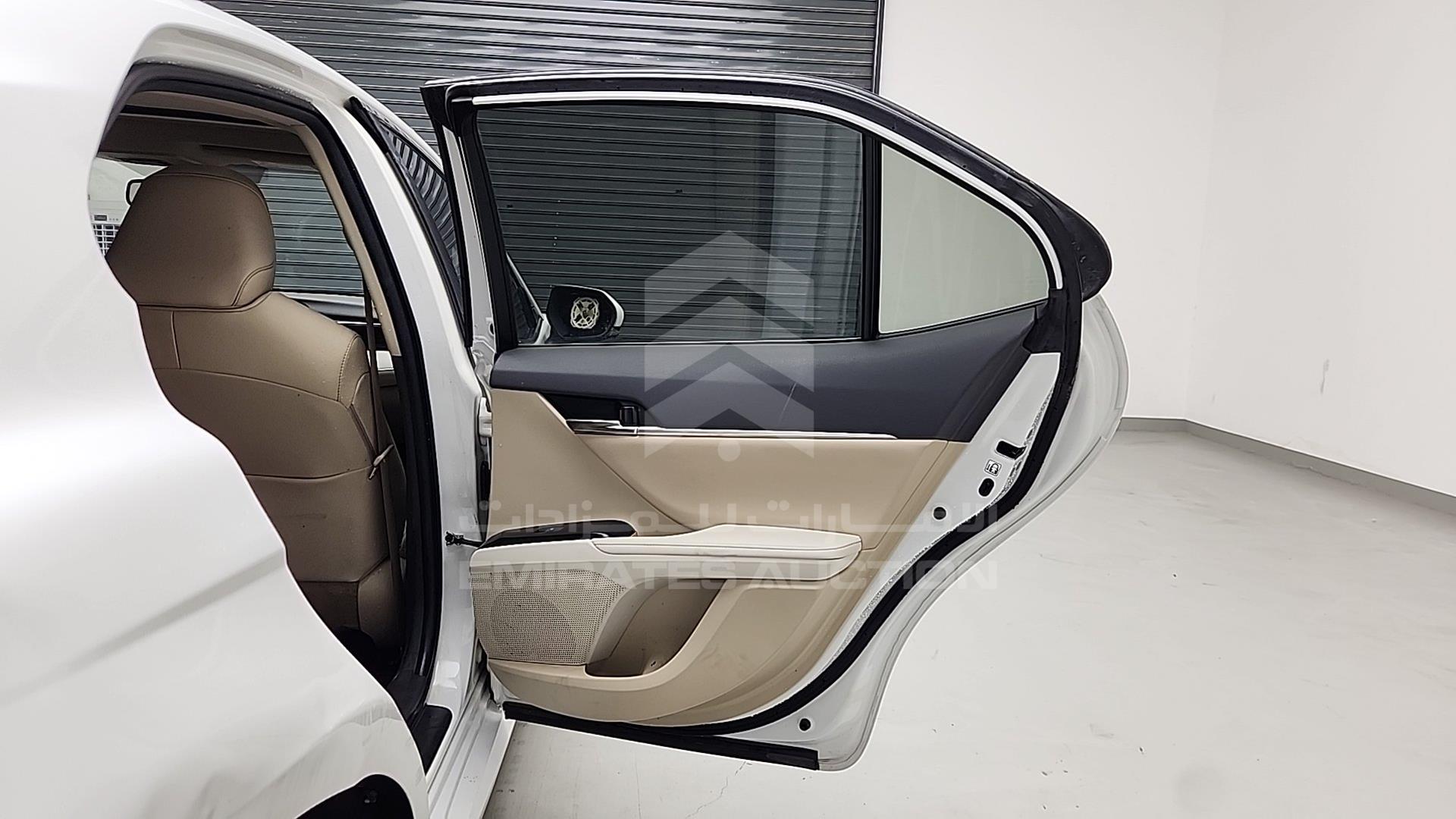 2019 TOYOTA CAMRY HYBRID VIN: JTNB24HK4K3016859