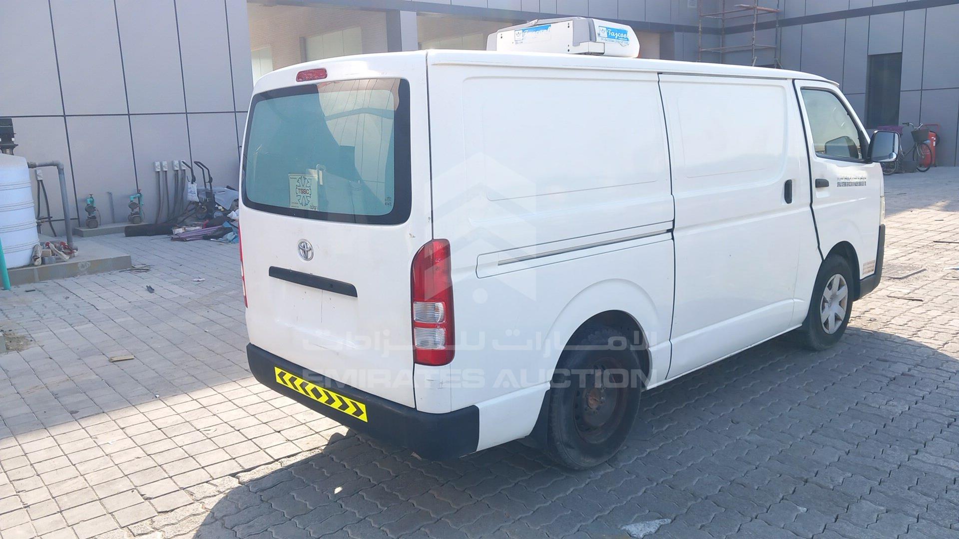 2015 TOYOTA HIACE VIN: JTFHX02P6F0095463