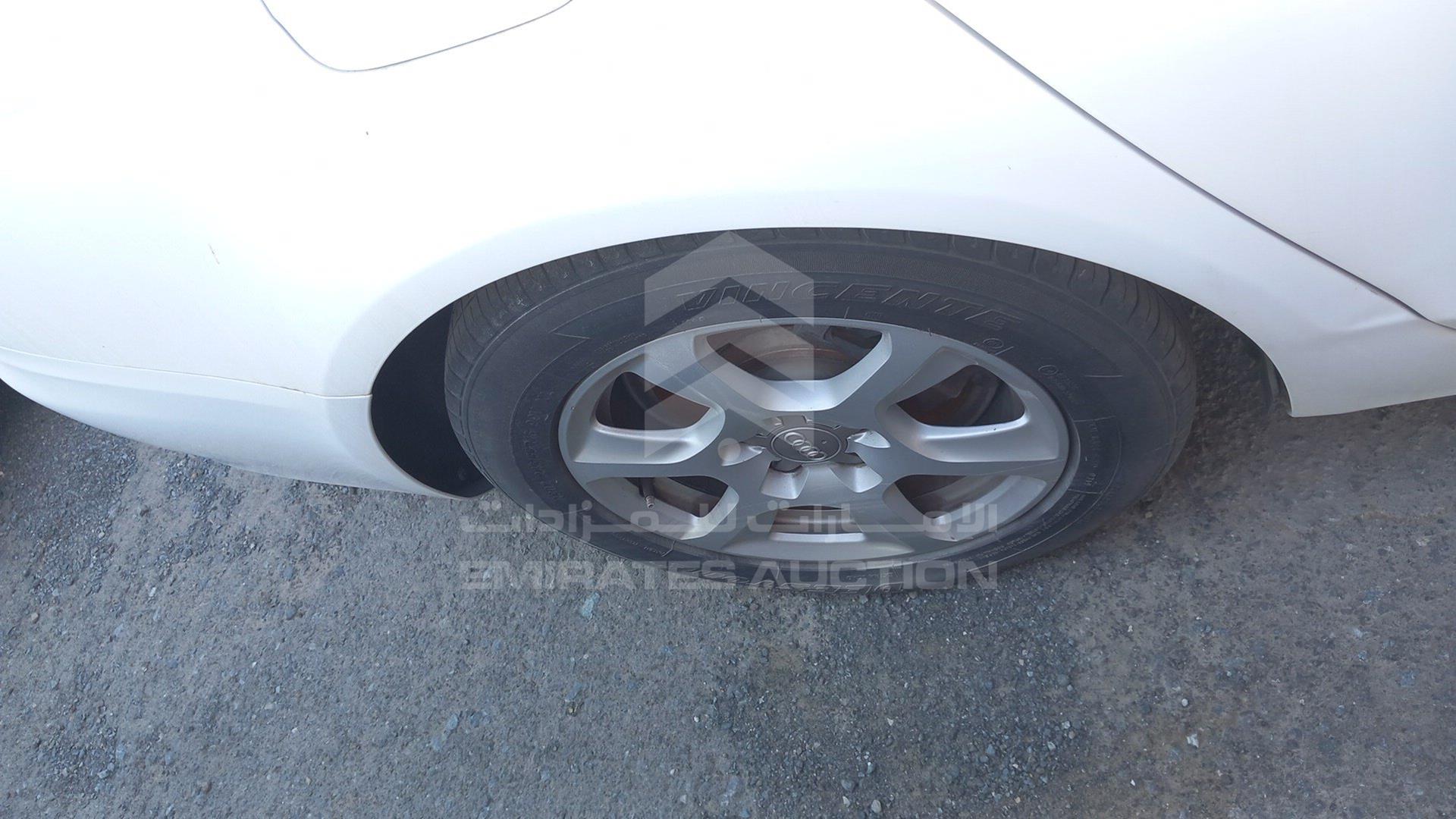 2012 AUDI A4 VIN: WAUACC8KXCA086531