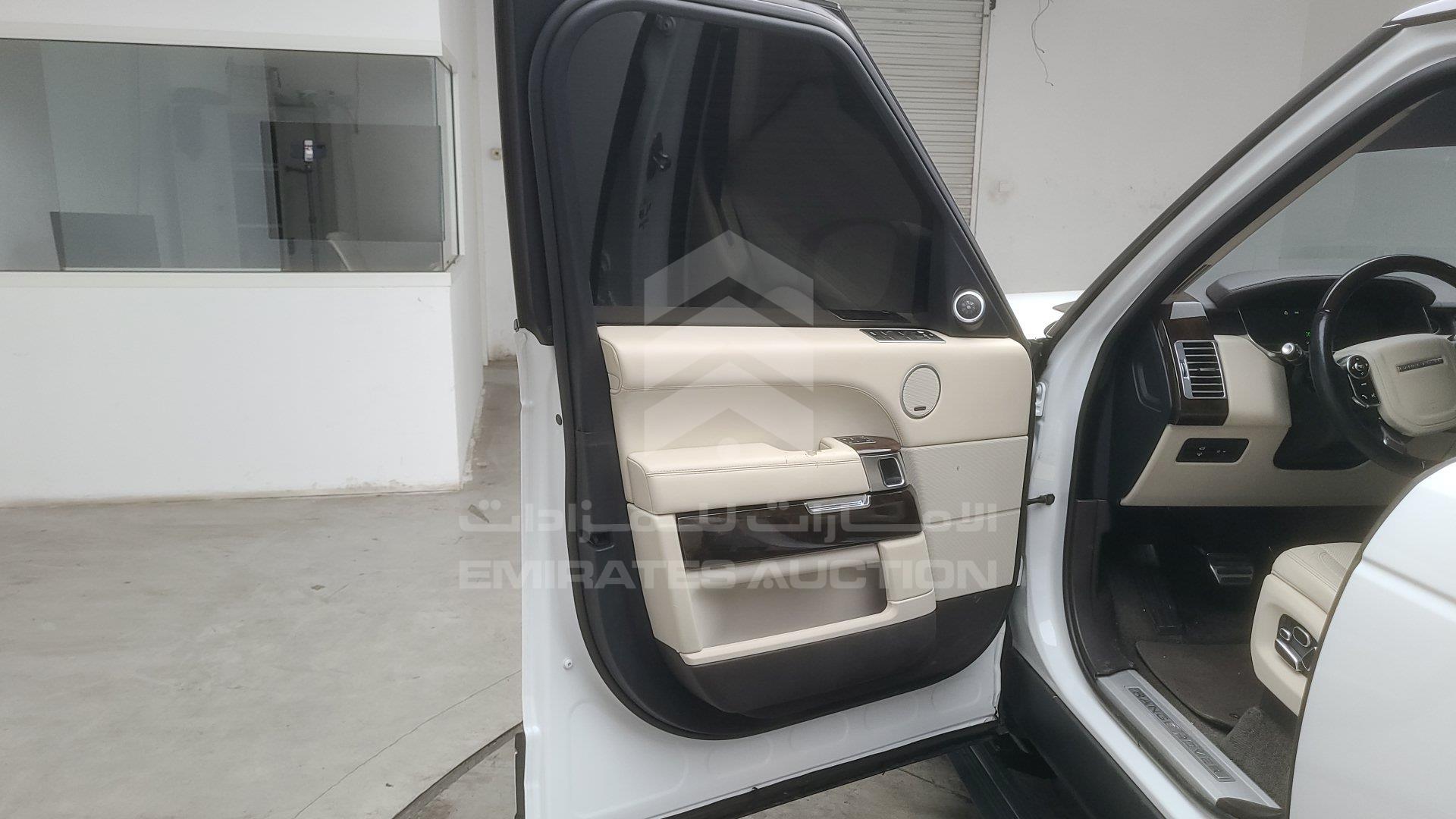 SALGA2EF1FA220893 - 2015 Range Rover Vogue - #461234