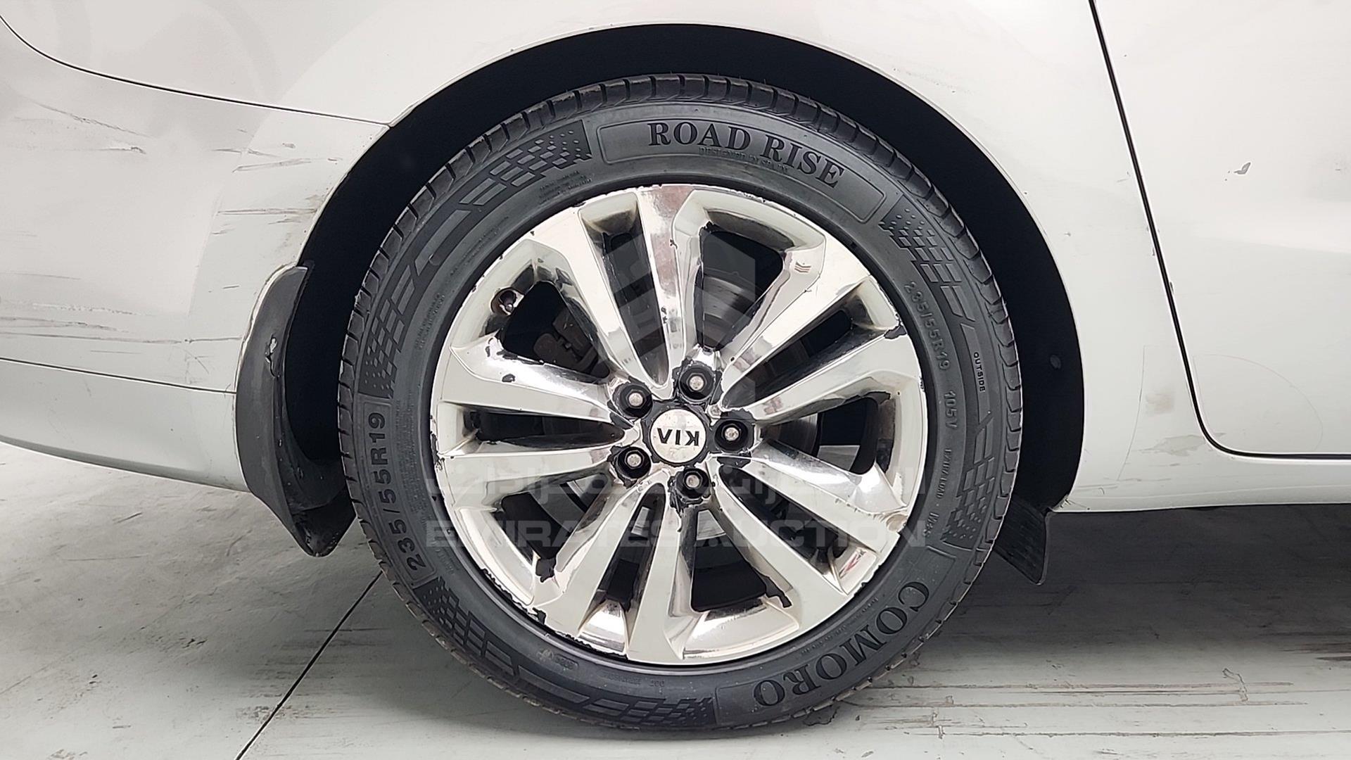 2016 KIA CARNIVAL VIN: KNAMC8120G6187445