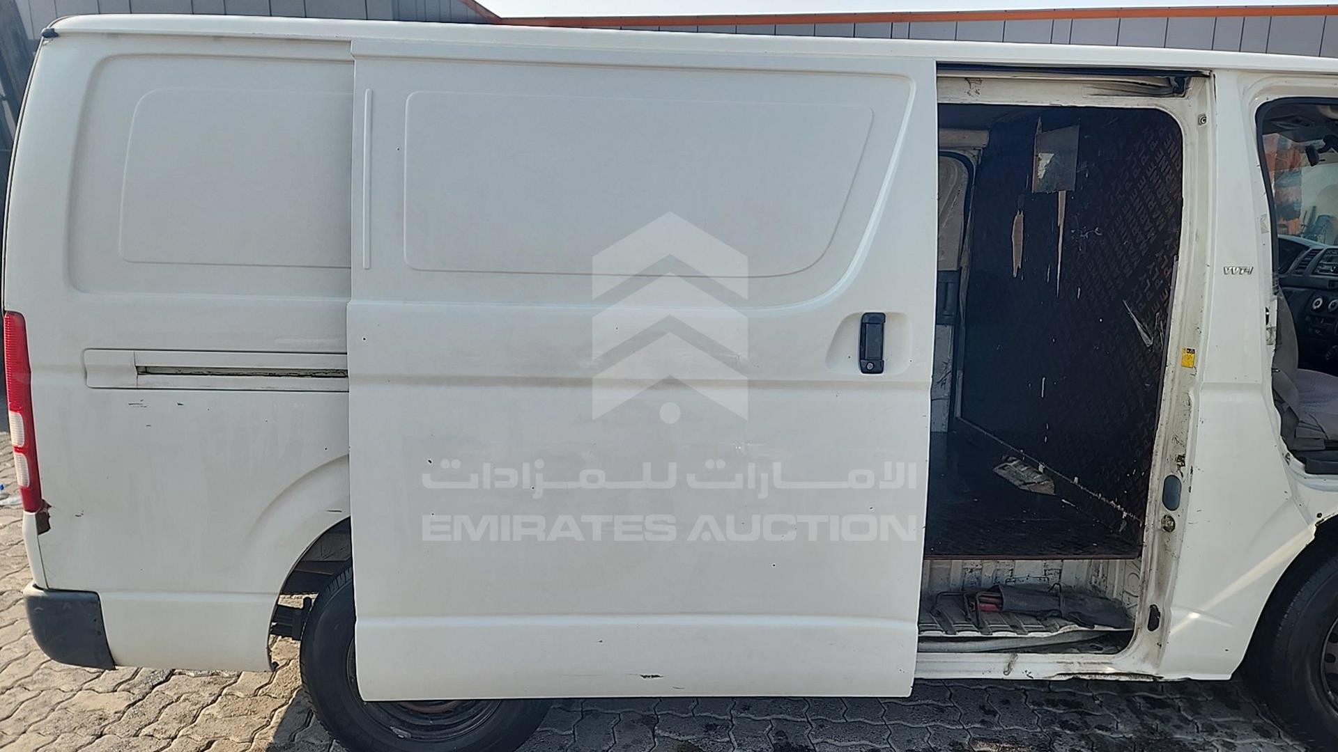 2009 TOYOTA HIACE VIN: JTFHX02PX90037361