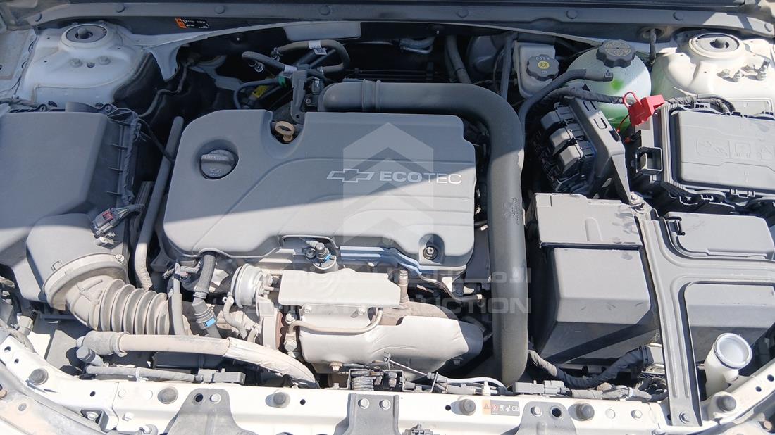 2019 Chevrolet Malibu — Engine Bay — Photo 26