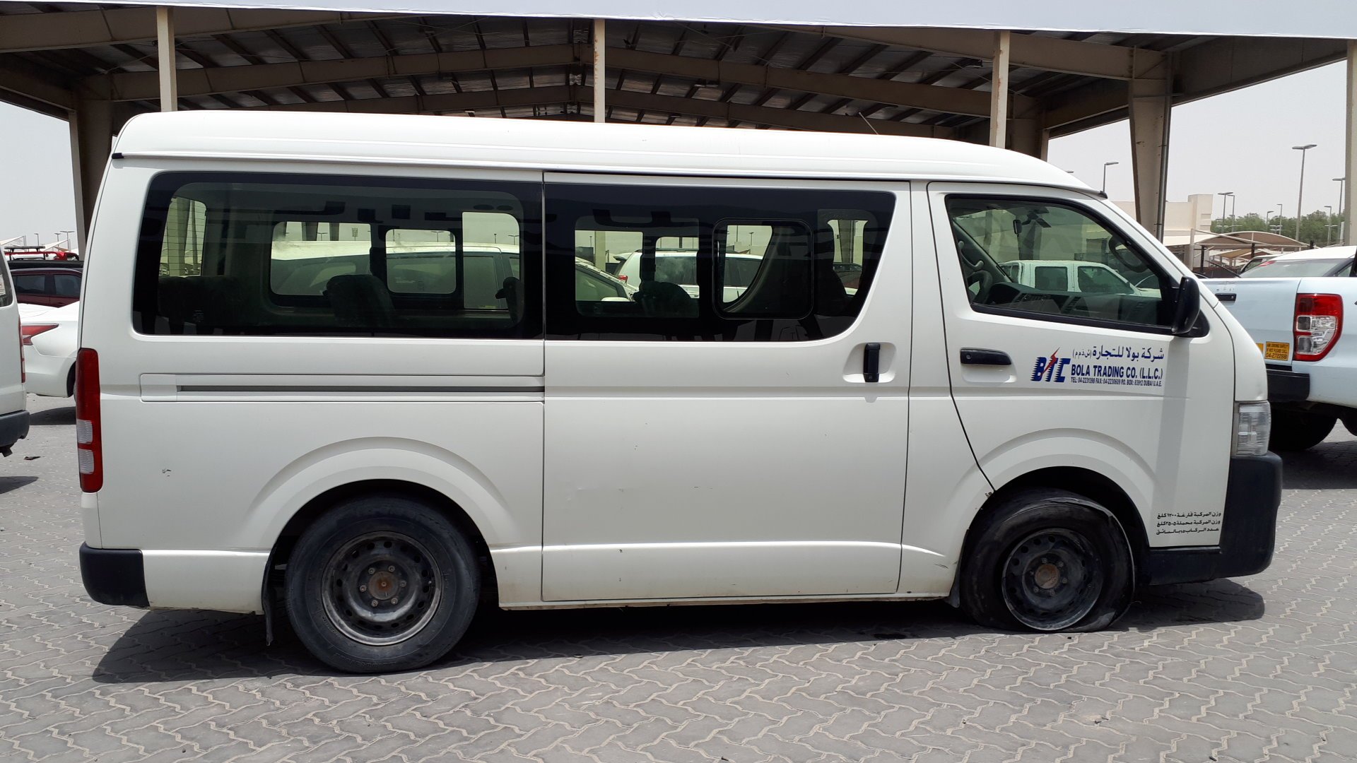 Toyota hiace 2015