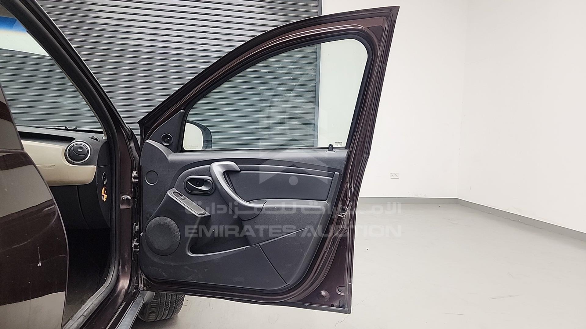 2017 RENAULT DUSTER VIN: VF1HSRCH9HA531771