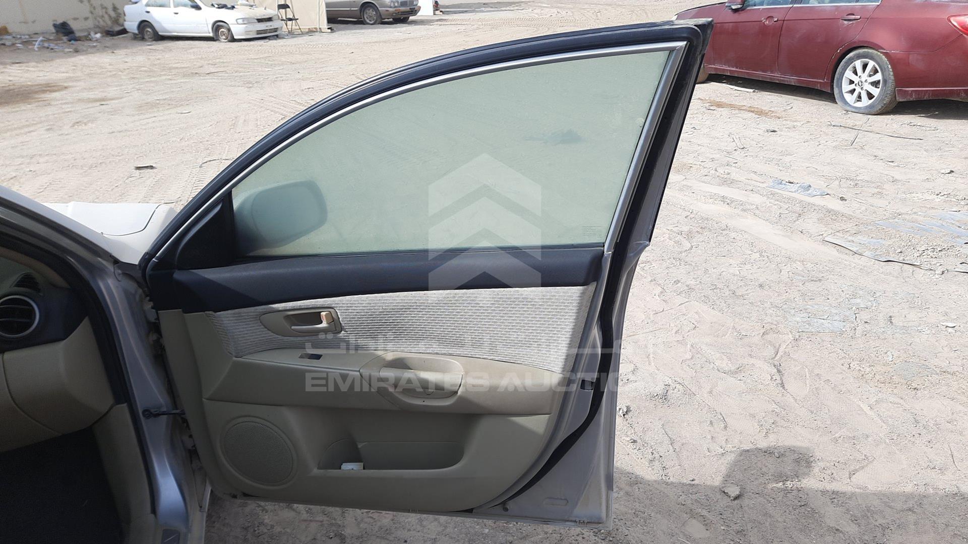 2005 MAZDA 3 VIN: JM7BK326851136261