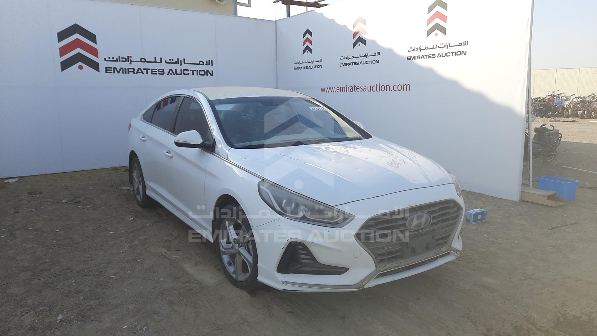 2018 HYUNDAI SONATA VIN: KMHE241G0JA427706
