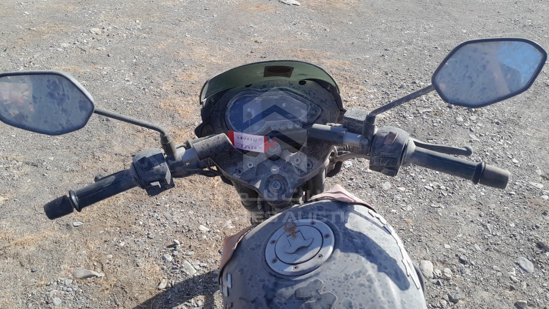 2015 BAJAJ 150 CC VIN: MD2A11CZ7EWJ43253