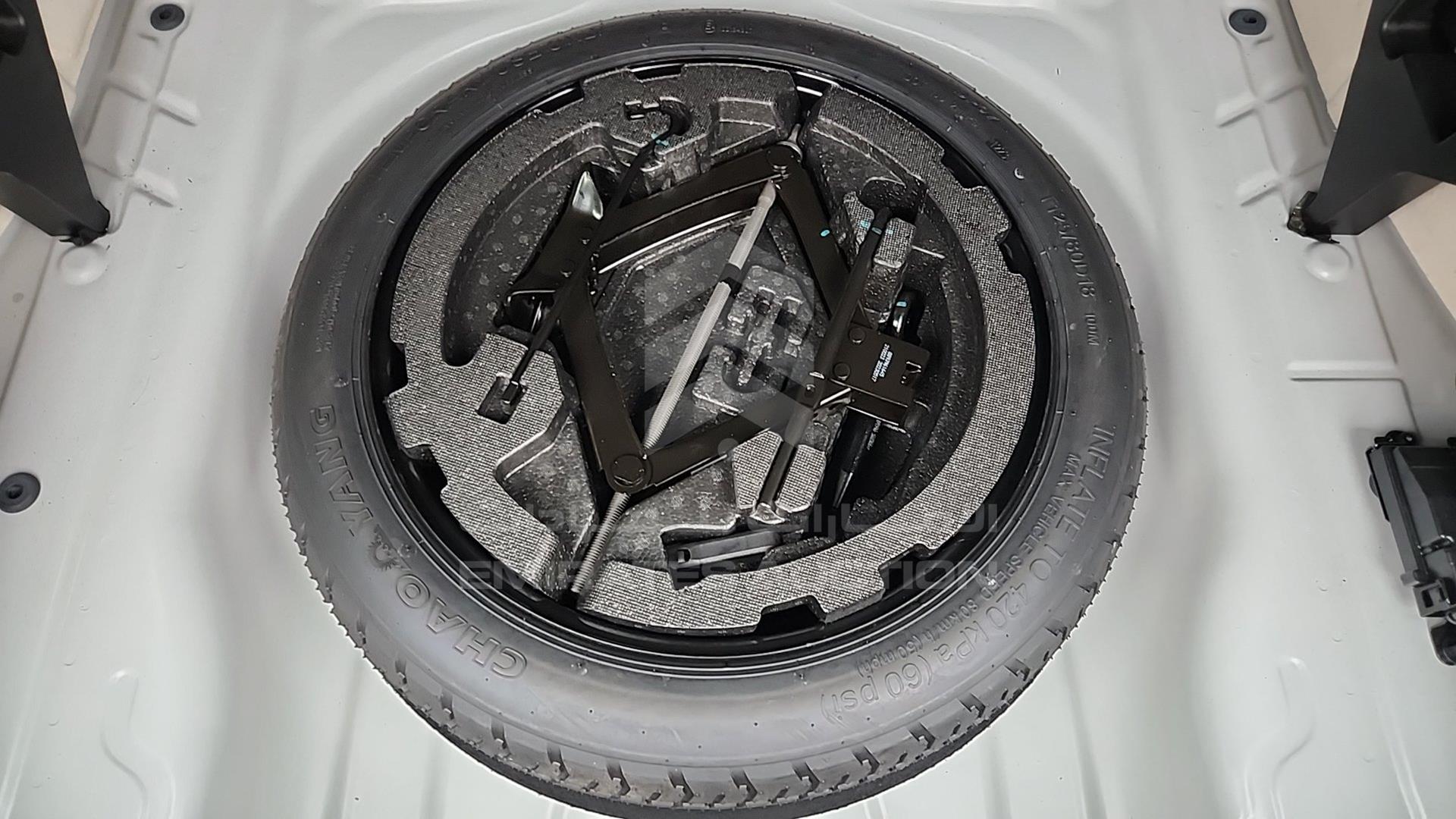 2024 GEELY MONJARO VIN: LB3KX2S14RS005411