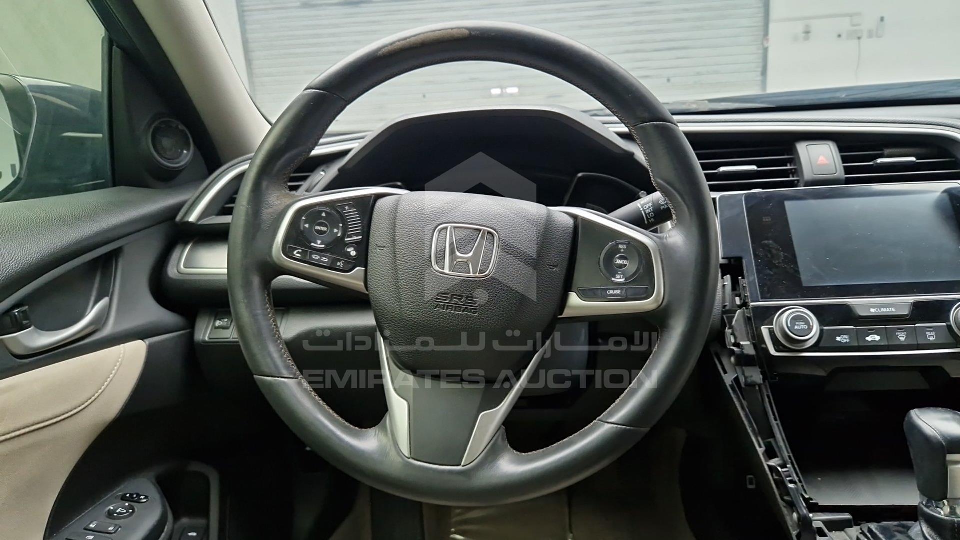 2017 HONDA CIVIC VIN: 19XFC2677HE450331