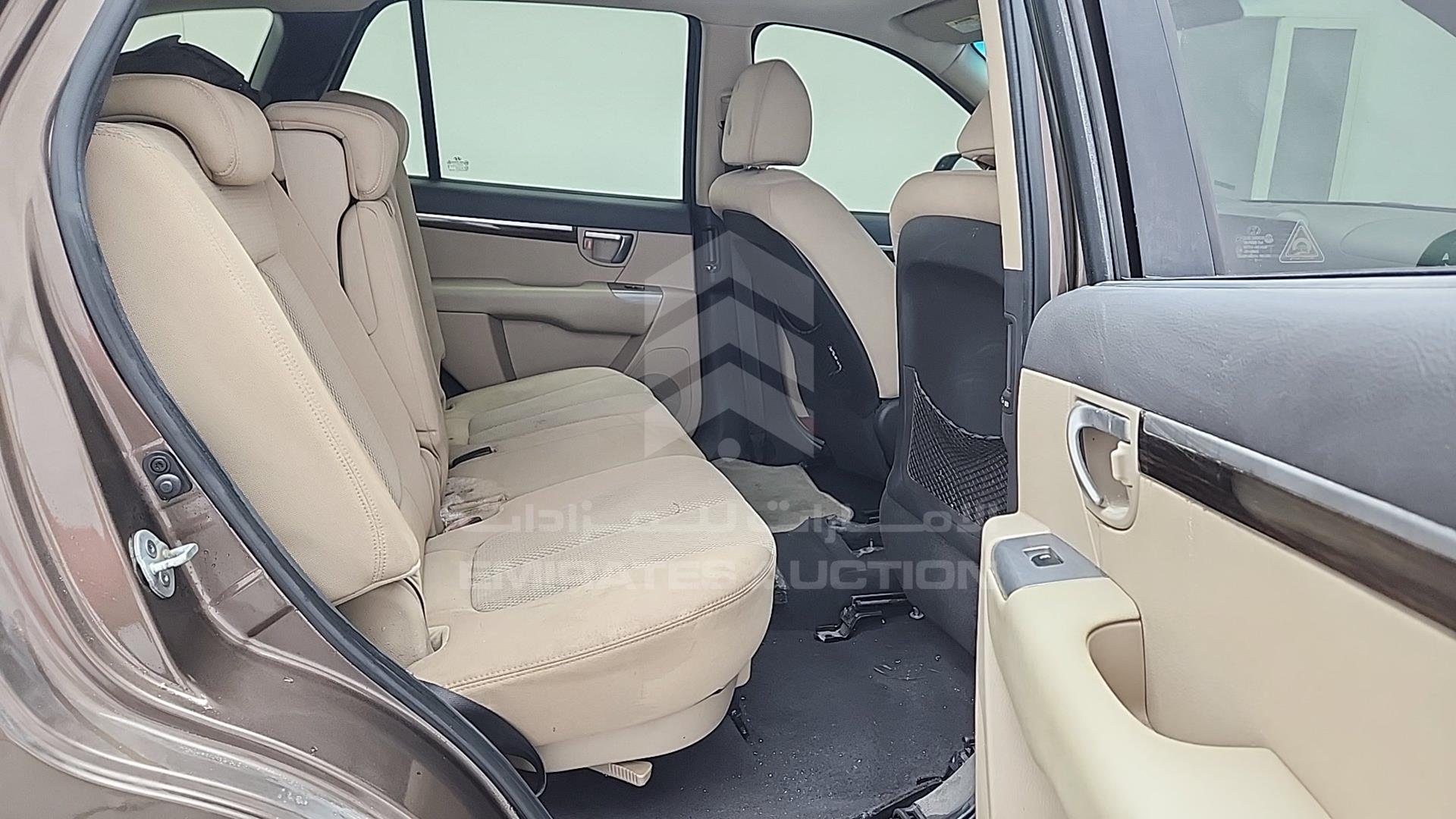 2012 HYUNDAI SANTA FE VIN: KMHSH81B0CU797908