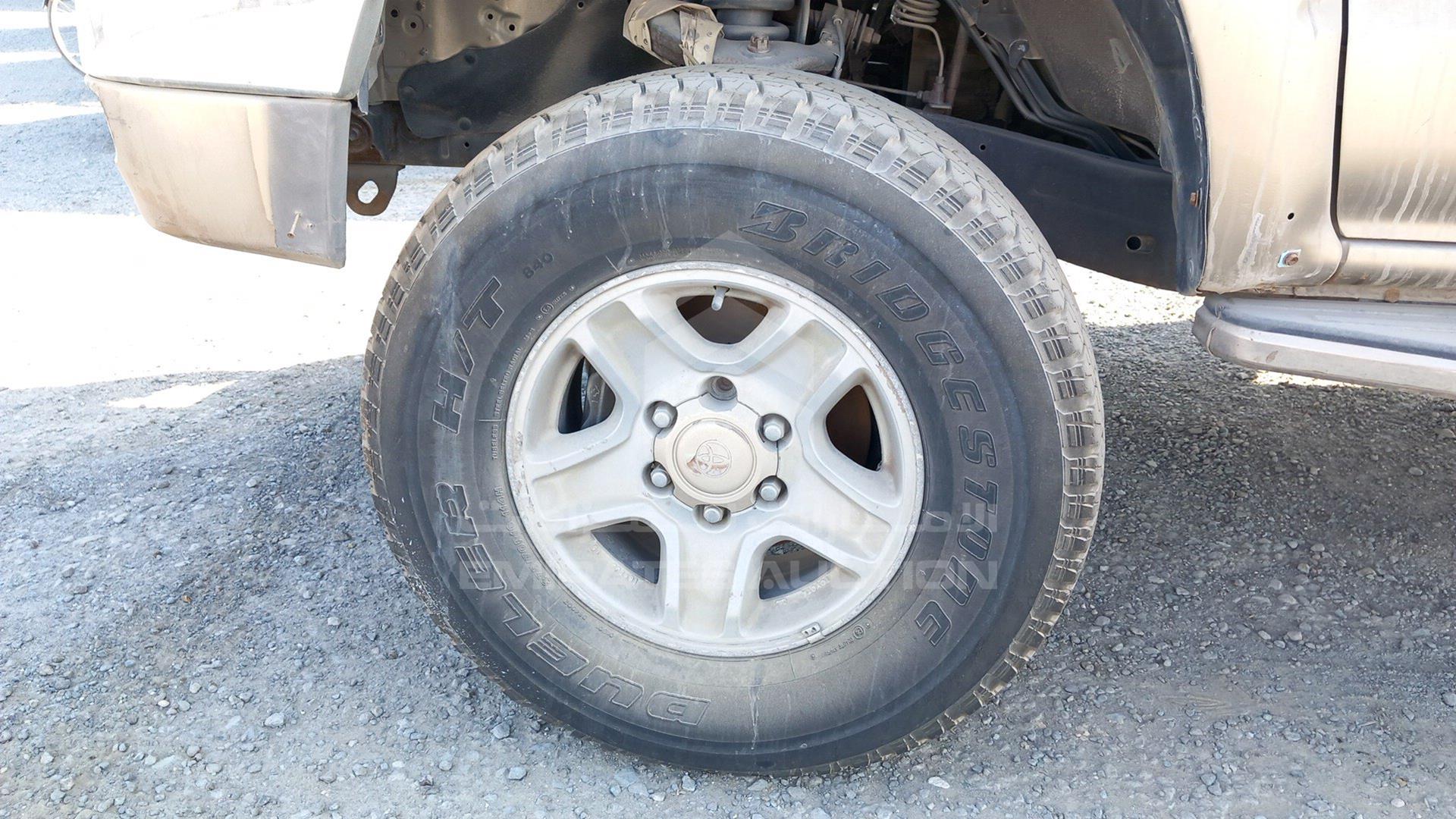 2002 TOYOTA 4 RUNNER VIN: JT3HN86R829077565