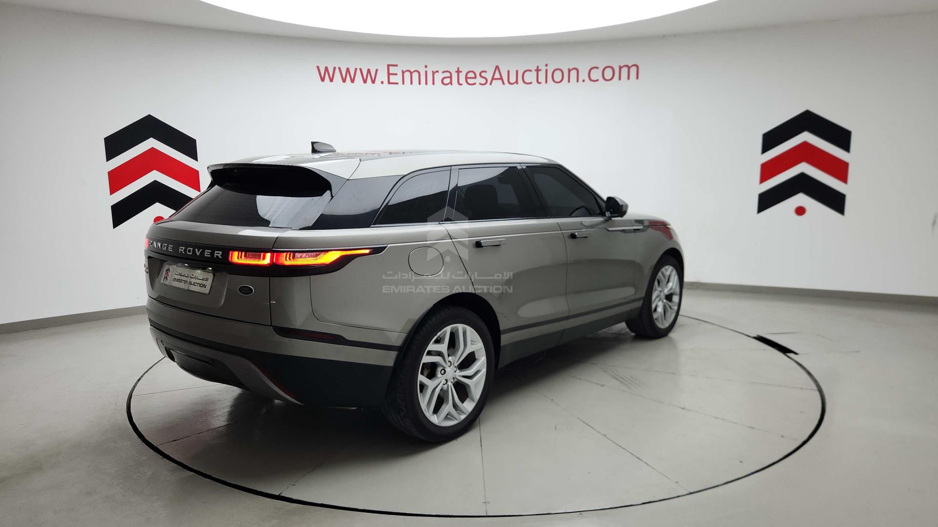 2018 RANGE ROVER VELAR VIN: 3ALYA2BV5JA727384