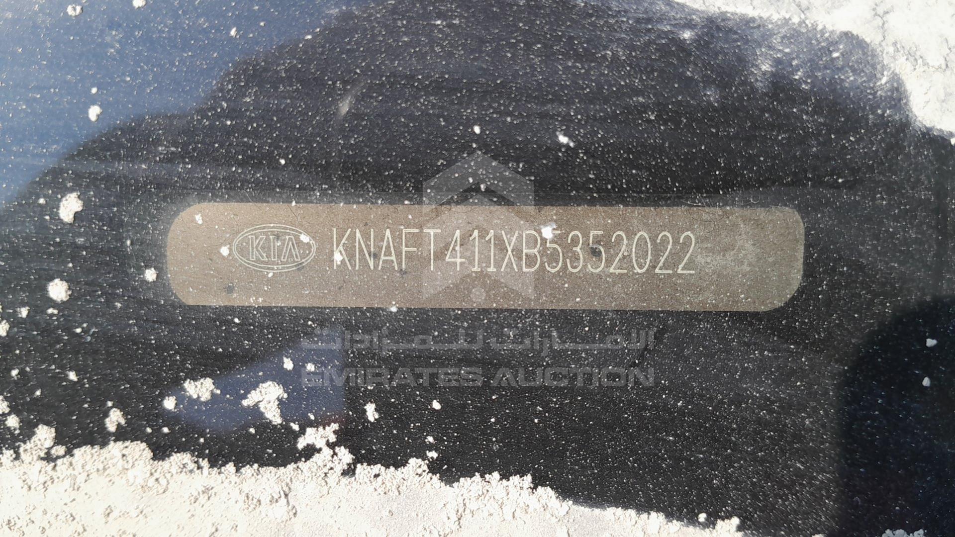 2011 KIA CERATO VIN: KNAFT411XB5352022