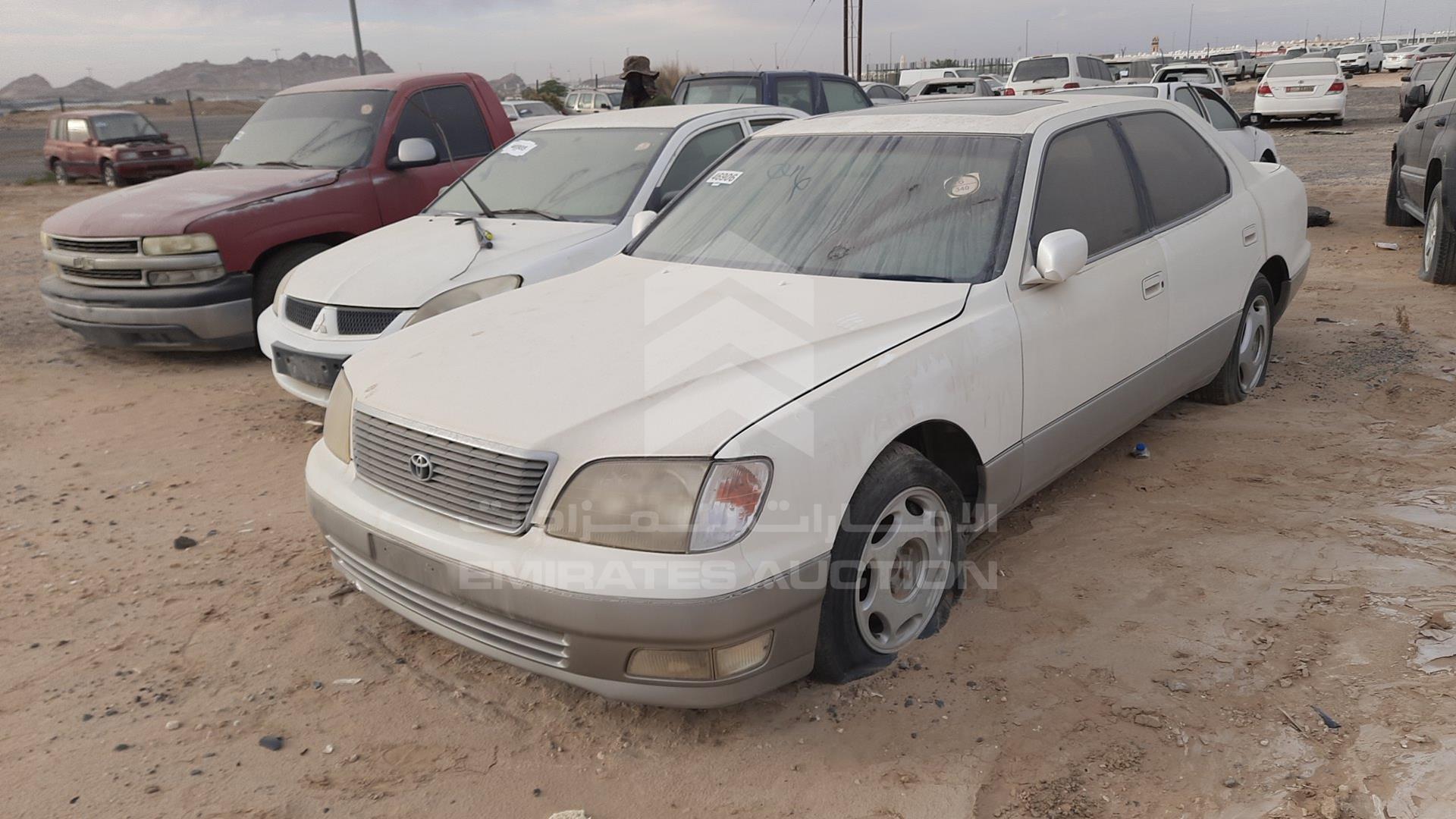 1998 LEXUS LS400 VIN: JT8BH28F1W0099294