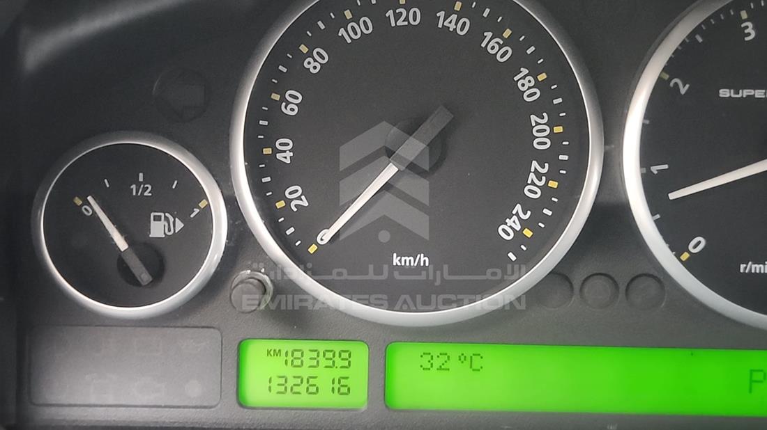 2008 Range Rover Vogue — Odometer Reading — Photo 2