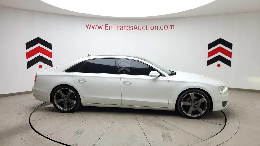 2013 Audi A8 — Right Full View — Photo 39