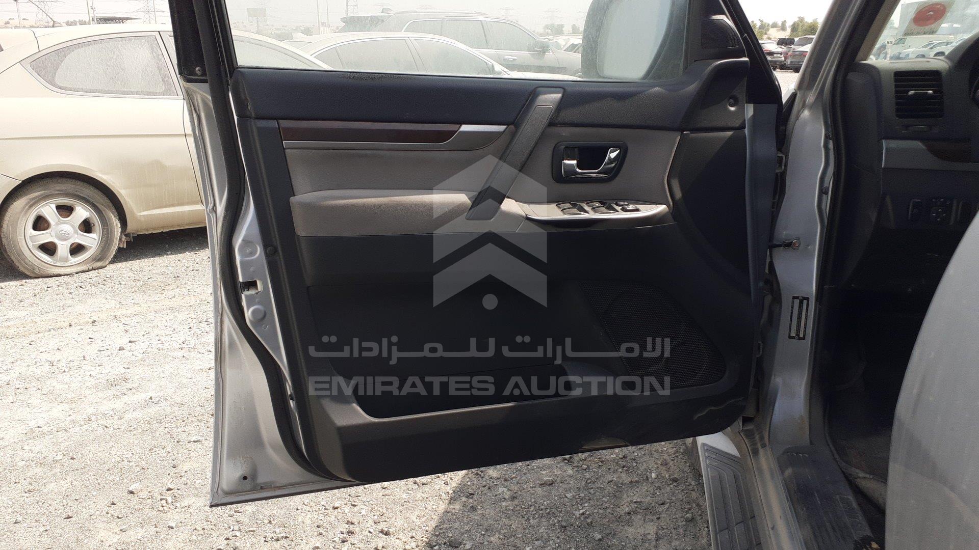 JMYLRV95WDJ705597 - 2013 Mitsubishi Pajero - #417301