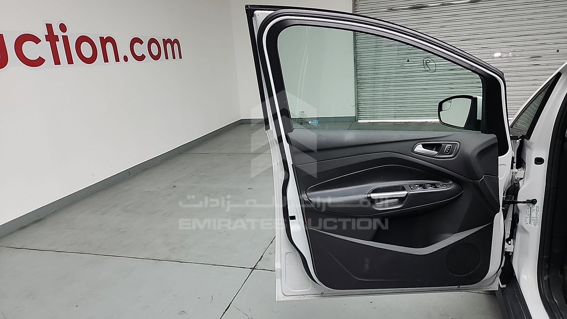 2017 FORD C-MAX VIN: 1FADP5AU5HL110635