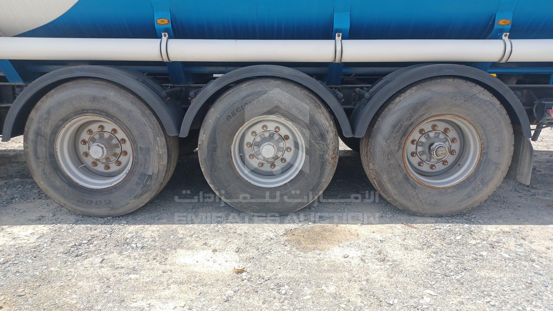 2011 TRAILER --- VIN: UAE3S0111A007586