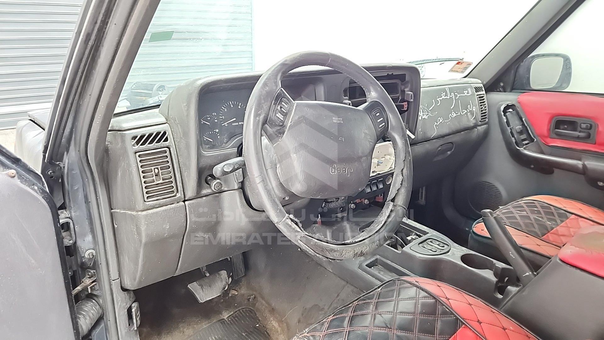 2001 JEEP CHEROKEE VIN: 1J4FT58S81L600635