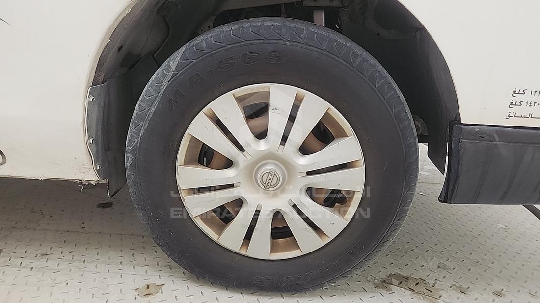 2014 Nissan Urvan — Front Right Tyre — Photo 24