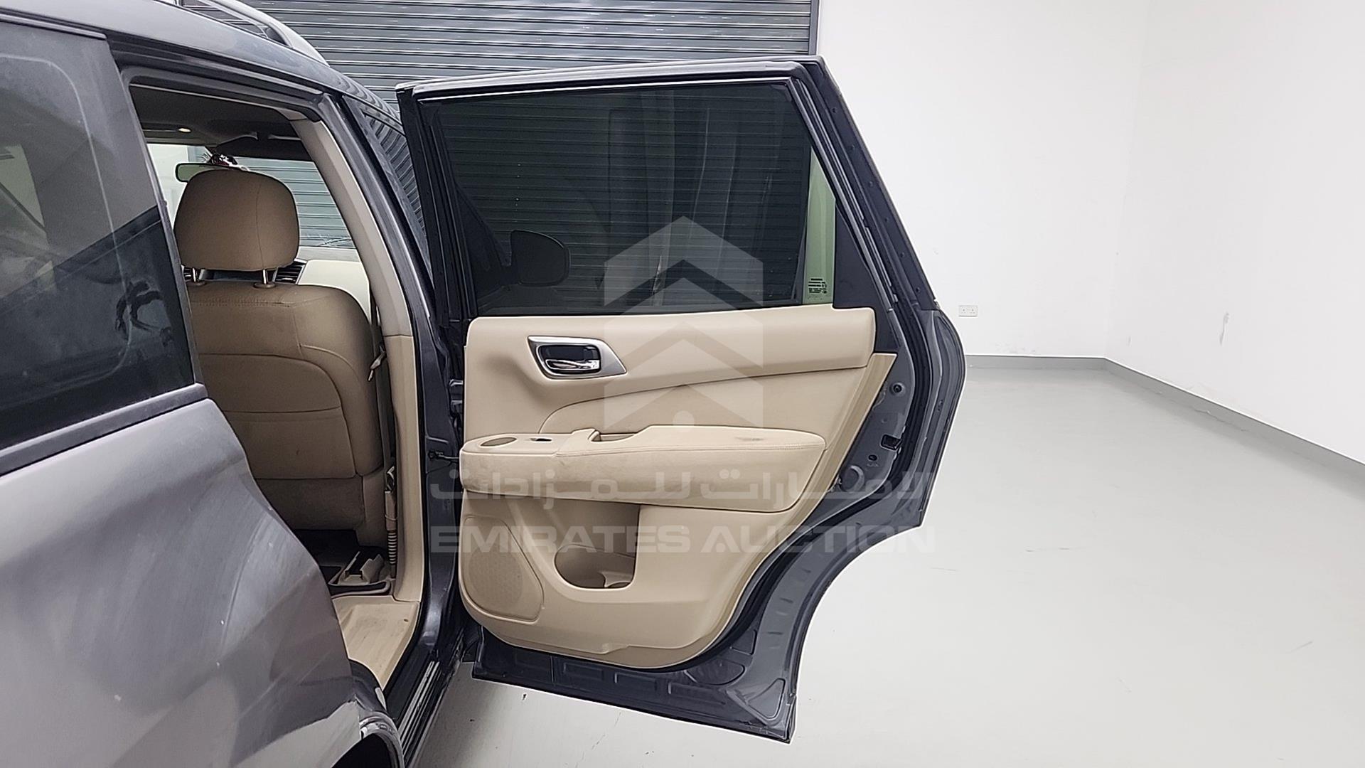 2015 NISSAN PATHFINDER VIN: 5N1AR2M59FC670502