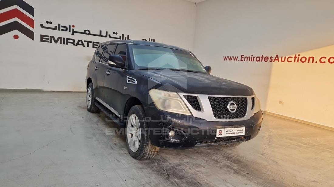 2014 Nissan Patrol — Front Right Angle — Photo 12